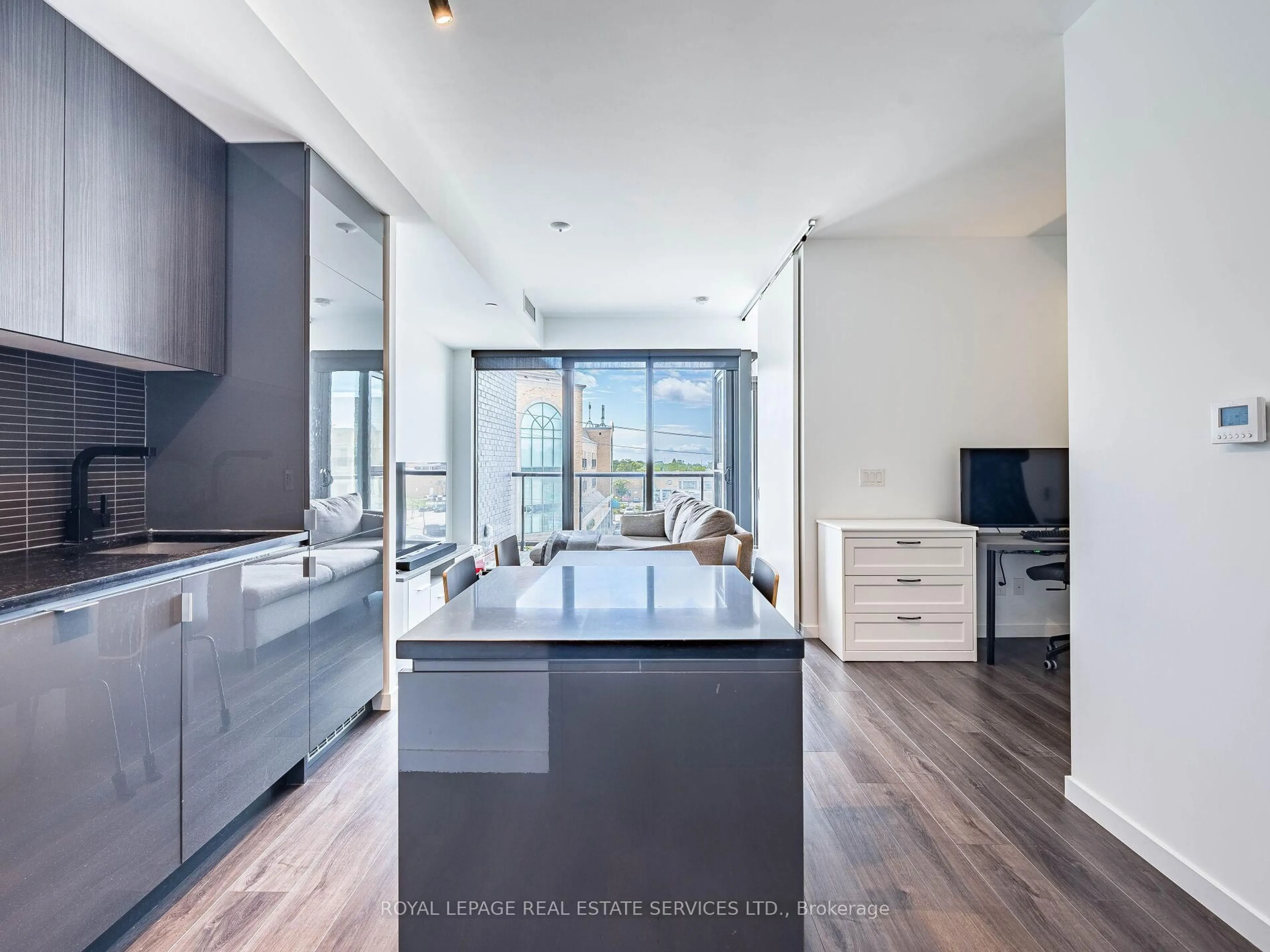Open concept kitchen, unknown for 7 Smith Cres #312, Toronto Ontario M8Z 0Z3