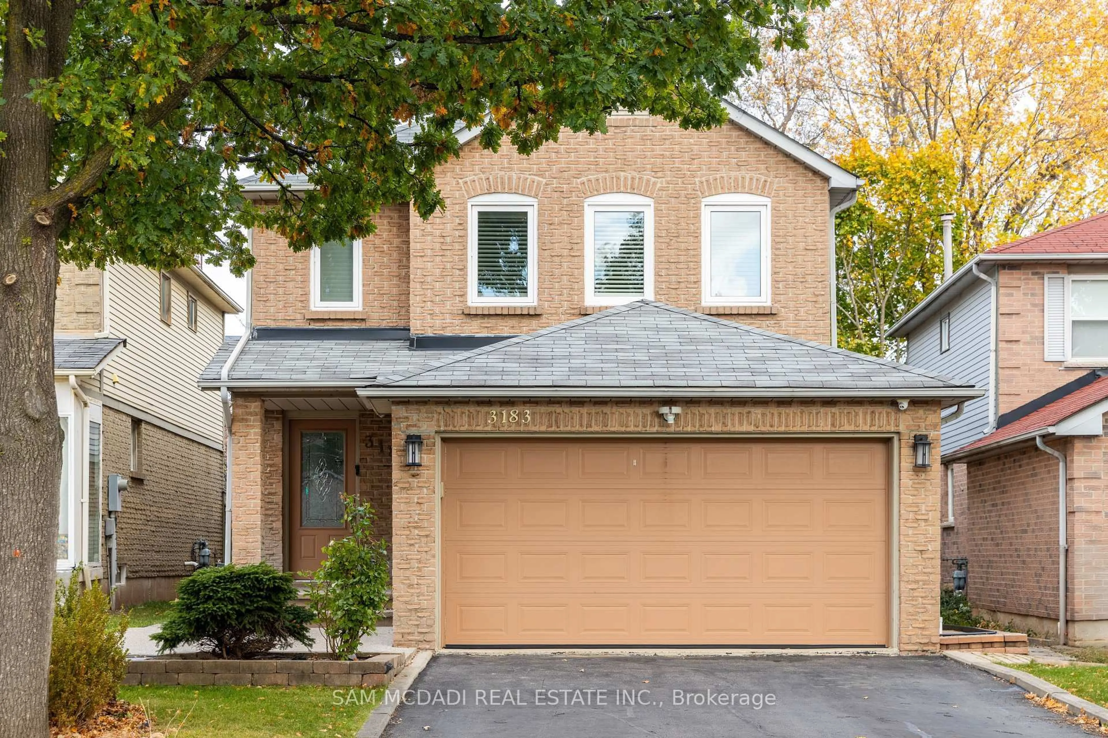 Home with brick exterior material, street for 3183 Valcourt Cres, Mississauga Ontario L5L 5K2