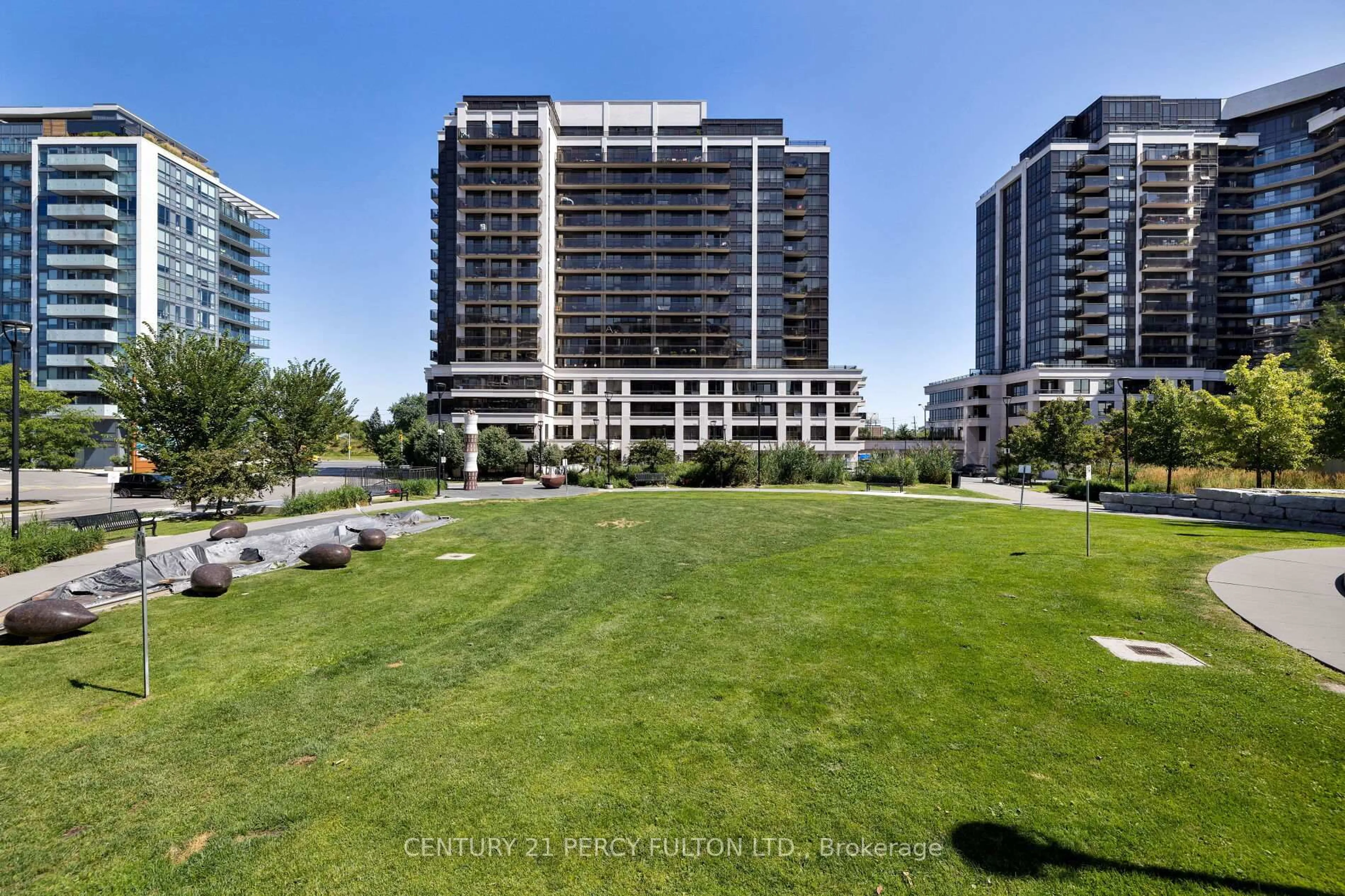 A pic from outside/outdoor area/front of a property/back of a property/a pic from drone, city buildings view from balcony for 1 De Boers Dr #801, Toronto Ontario M3J 0G6
