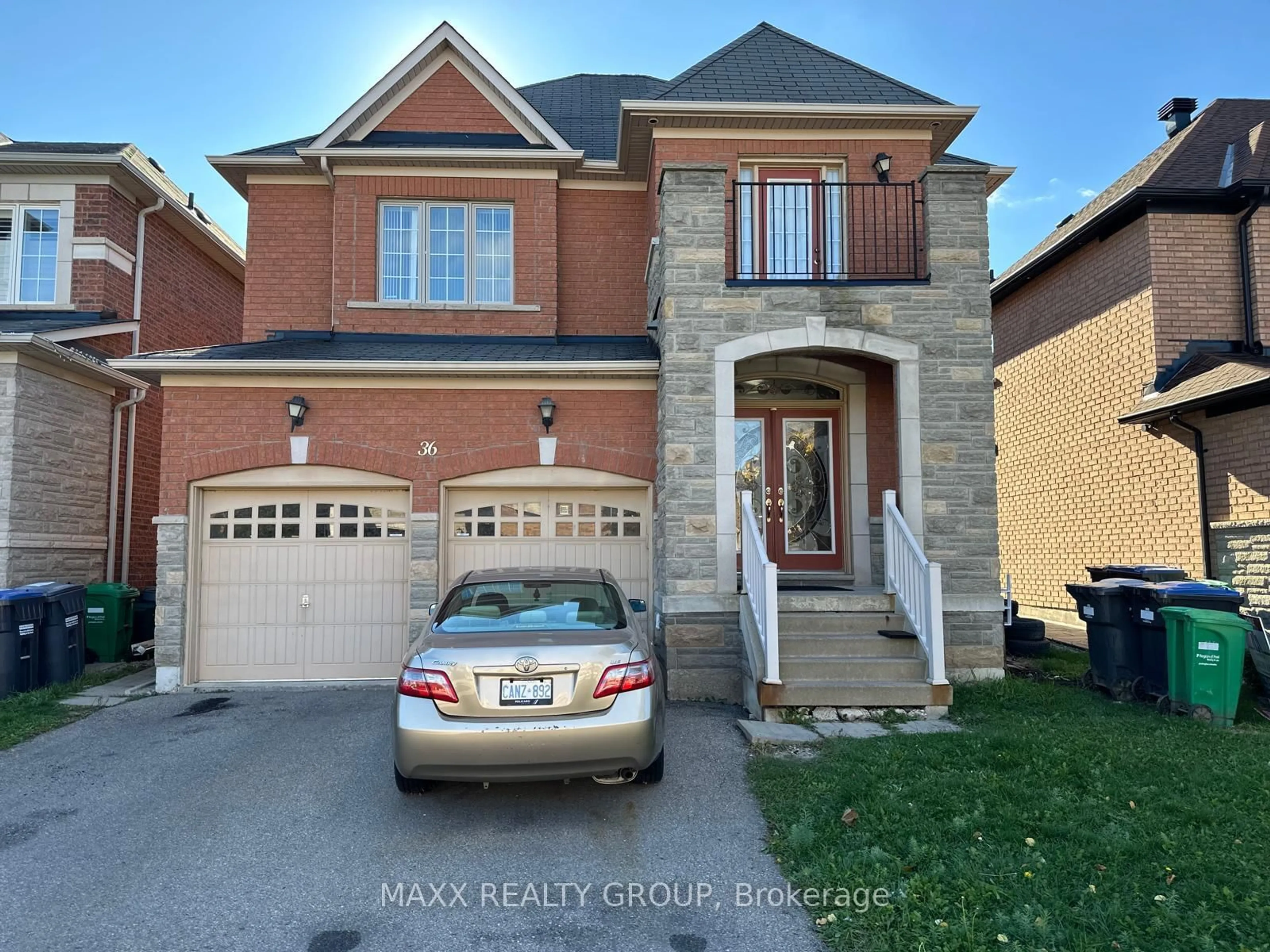 Home with brick exterior material, street for 36 Beckenham Rd, Brampton Ontario L6P 2L7
