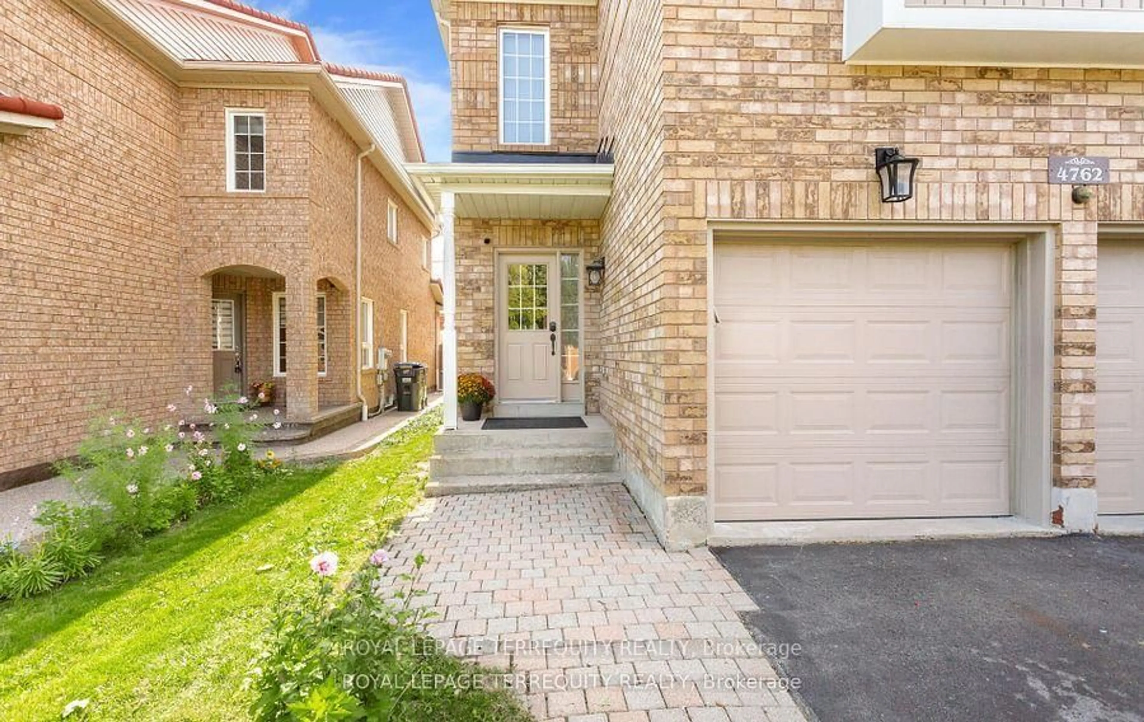 Home with brick exterior material, street for 4762 Allegheny Rd, Mississauga Ontario L5R 0A6
