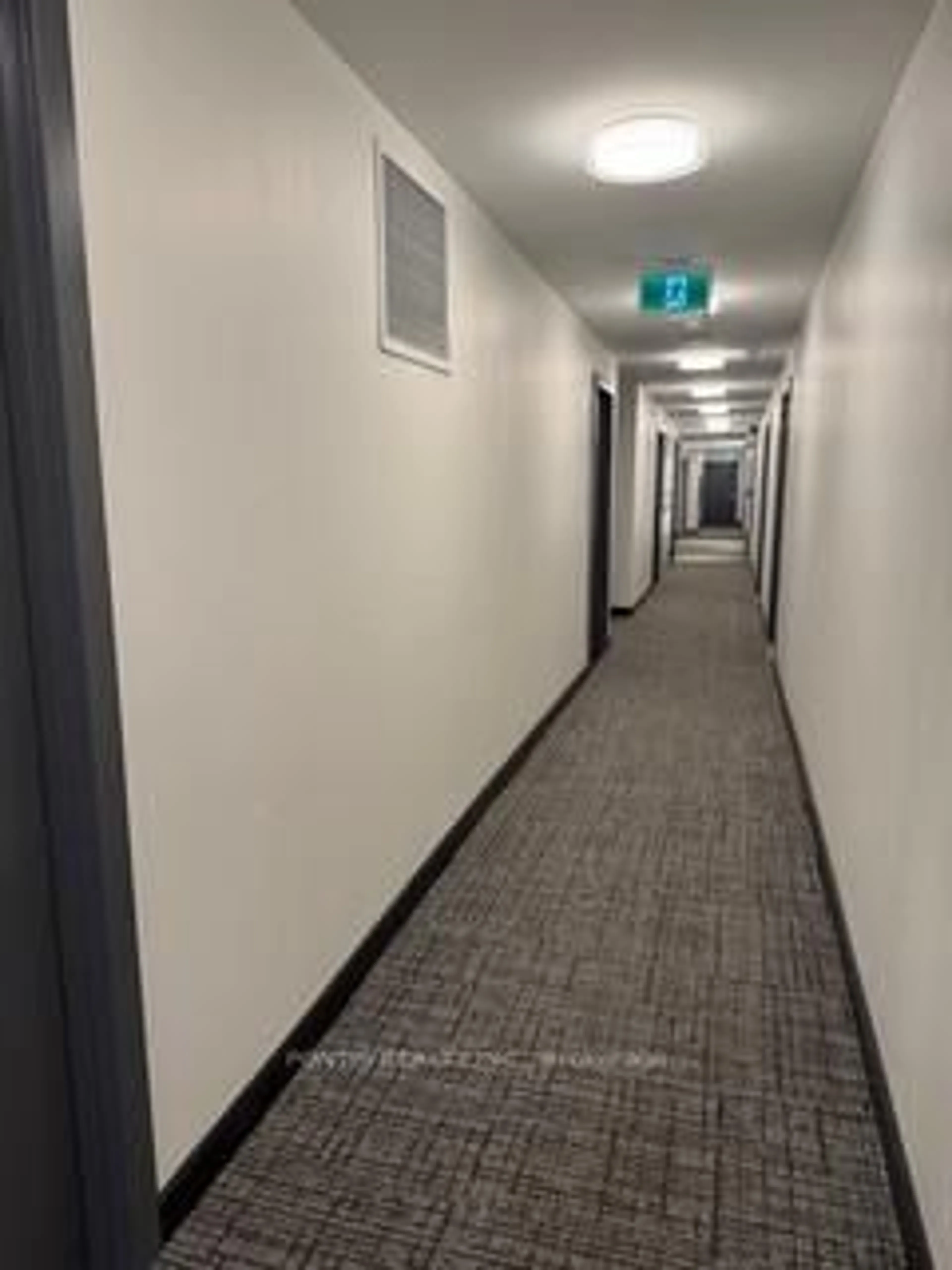 A pic of a room for 86 DUNDAS St #818, Mississauga Ontario L5A 0B1