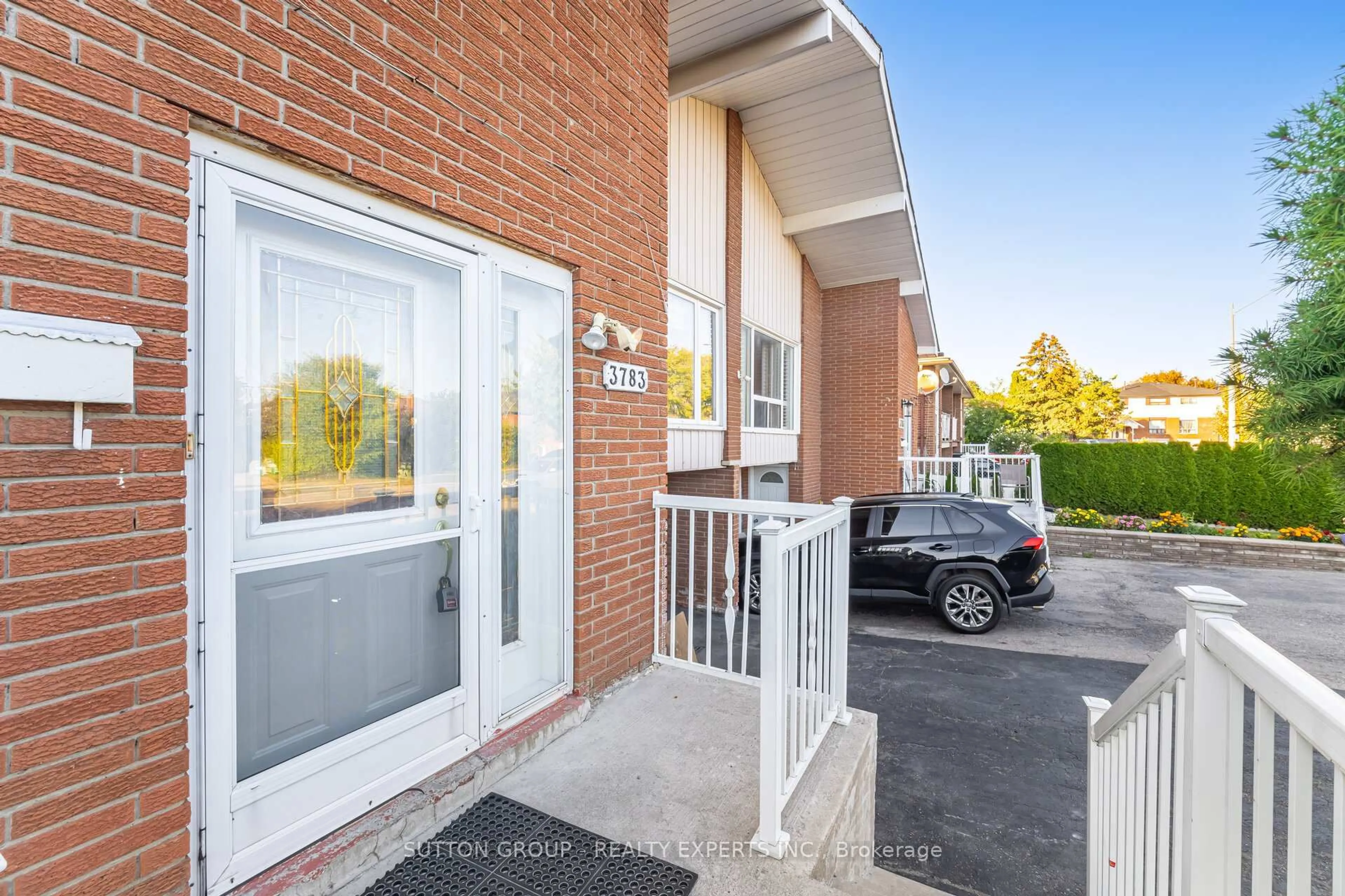 Unknown for 3783 Keenan Cres, Mississauga Ontario L4T 3M1
