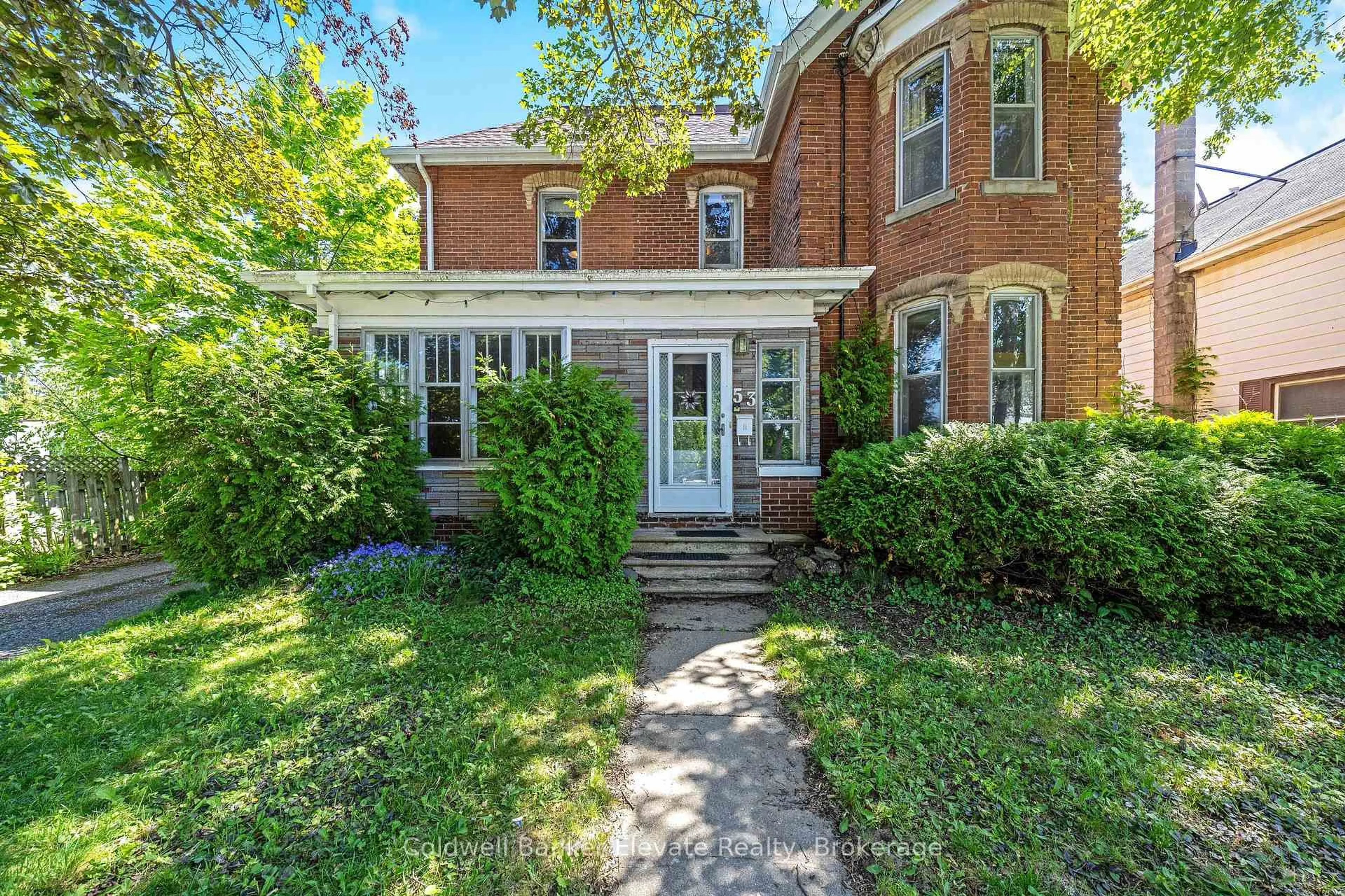 Home with brick exterior material, street for 53 Willow St, Halton Hills Ontario L7J 1Z8