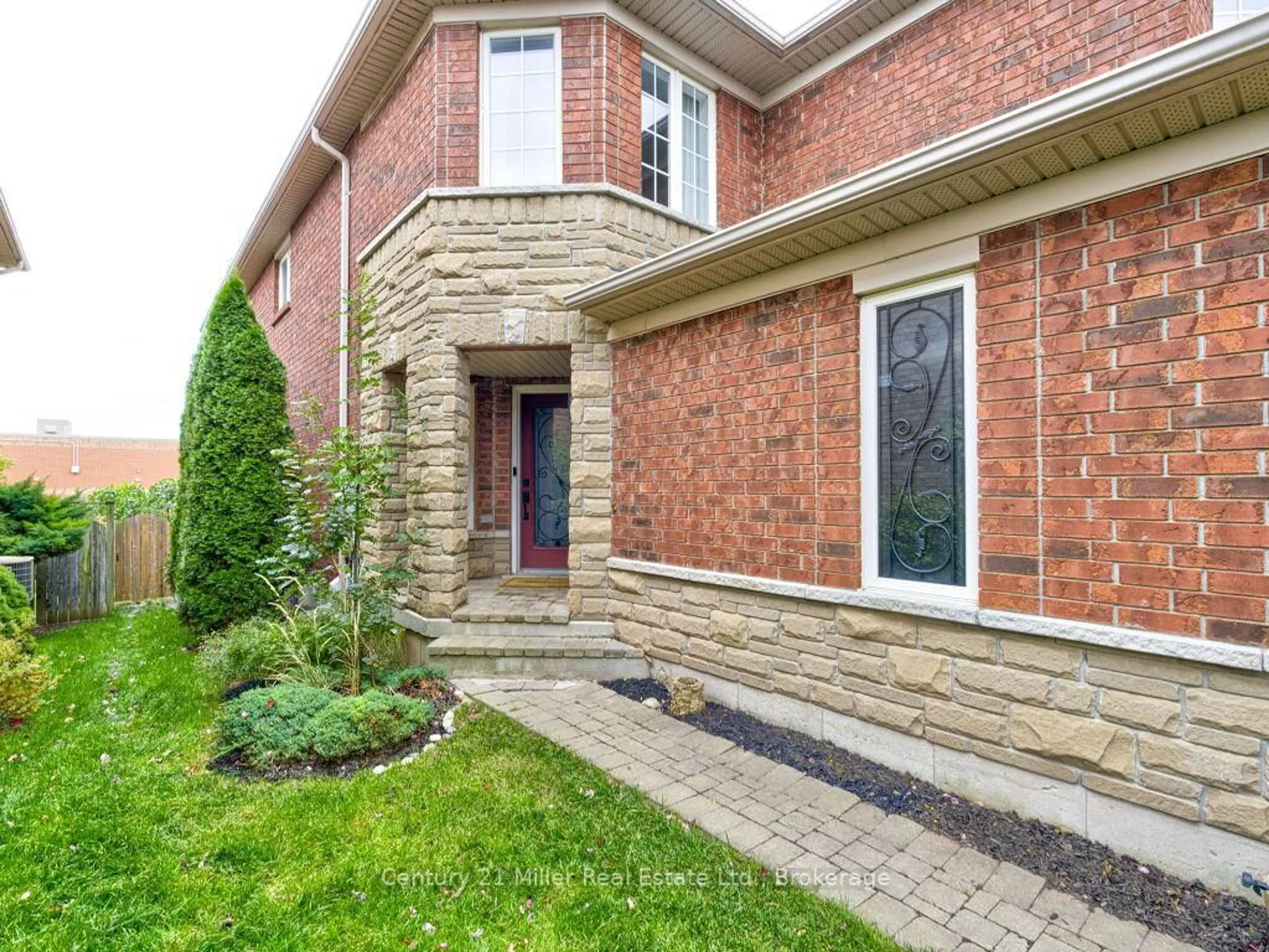 Home with brick exterior material, street for 2092 Redstone Cres, Oakville Ontario L6M 5B1