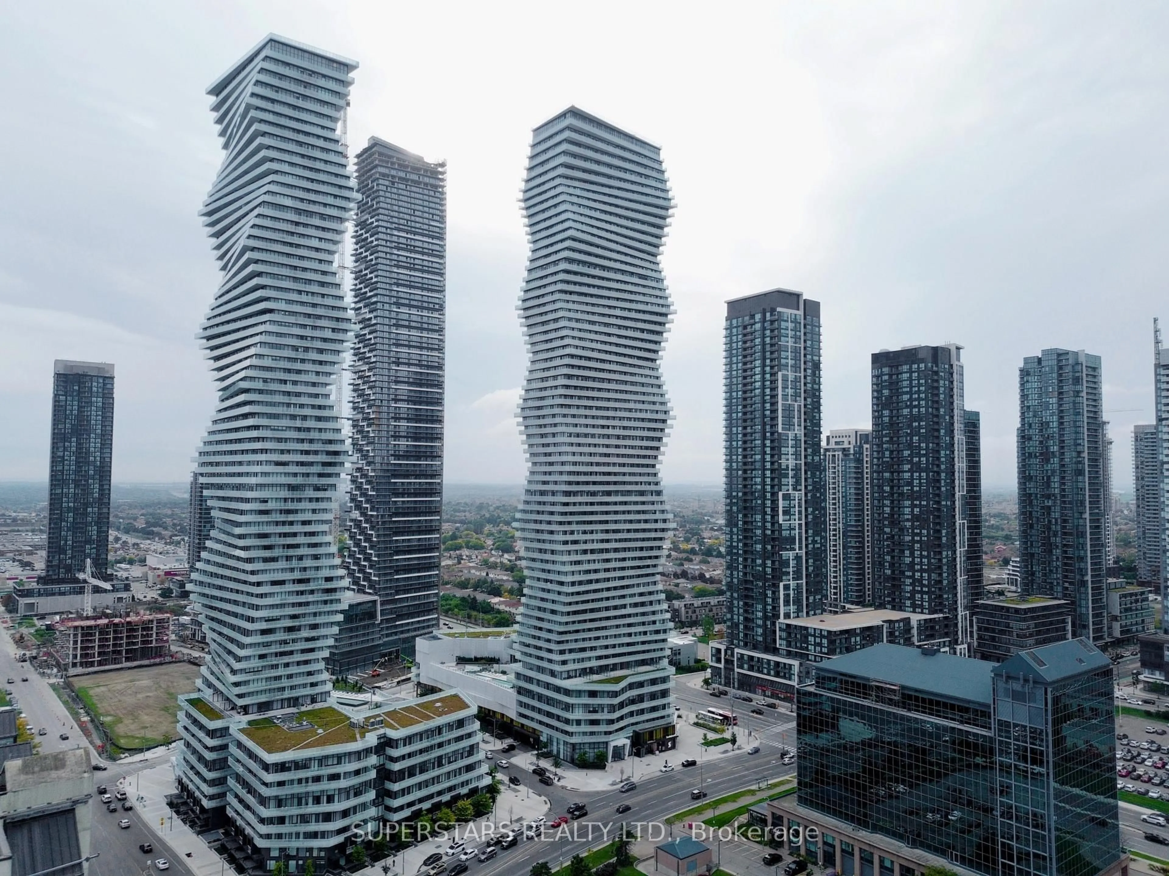 Unknown for 3900 Confederation Pkwy #2306, Mississauga Ontario L5B 0M3