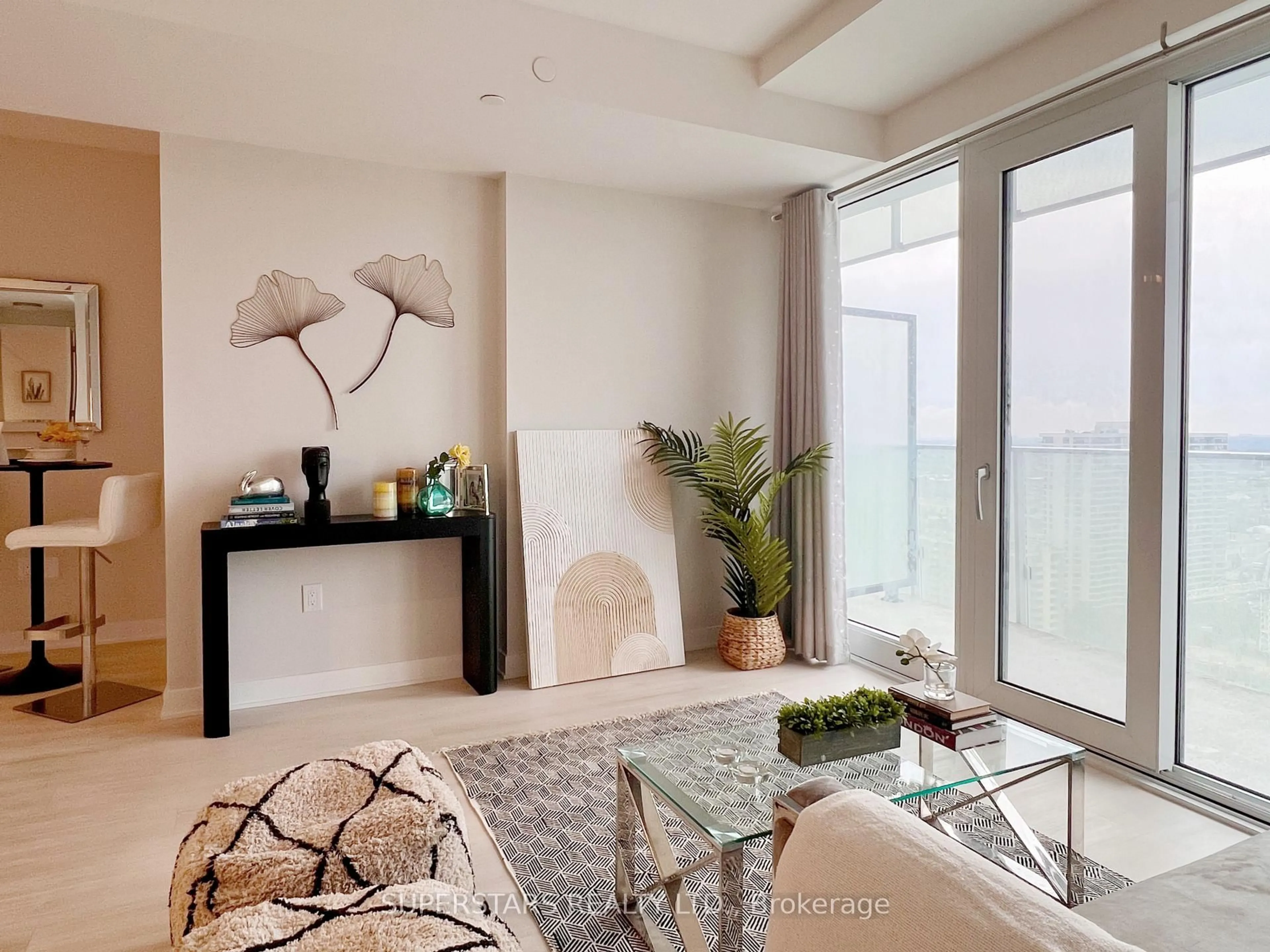 Living room with furniture, unknown for 3900 Confederation Pkwy #2306, Mississauga Ontario L5B 0M3