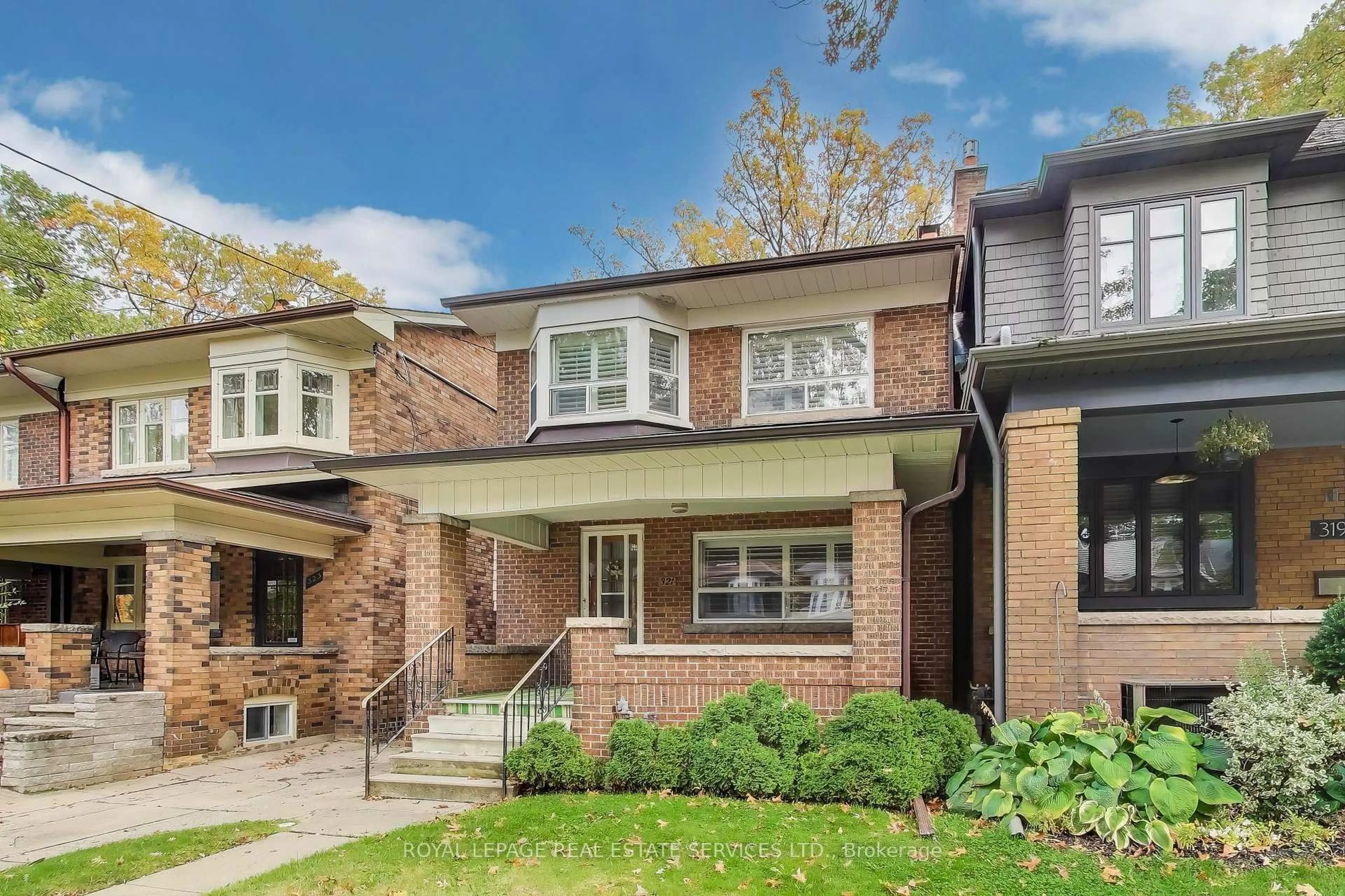 Home with brick exterior material, street for 321 Willard Ave, Toronto Ontario M6S 3R1