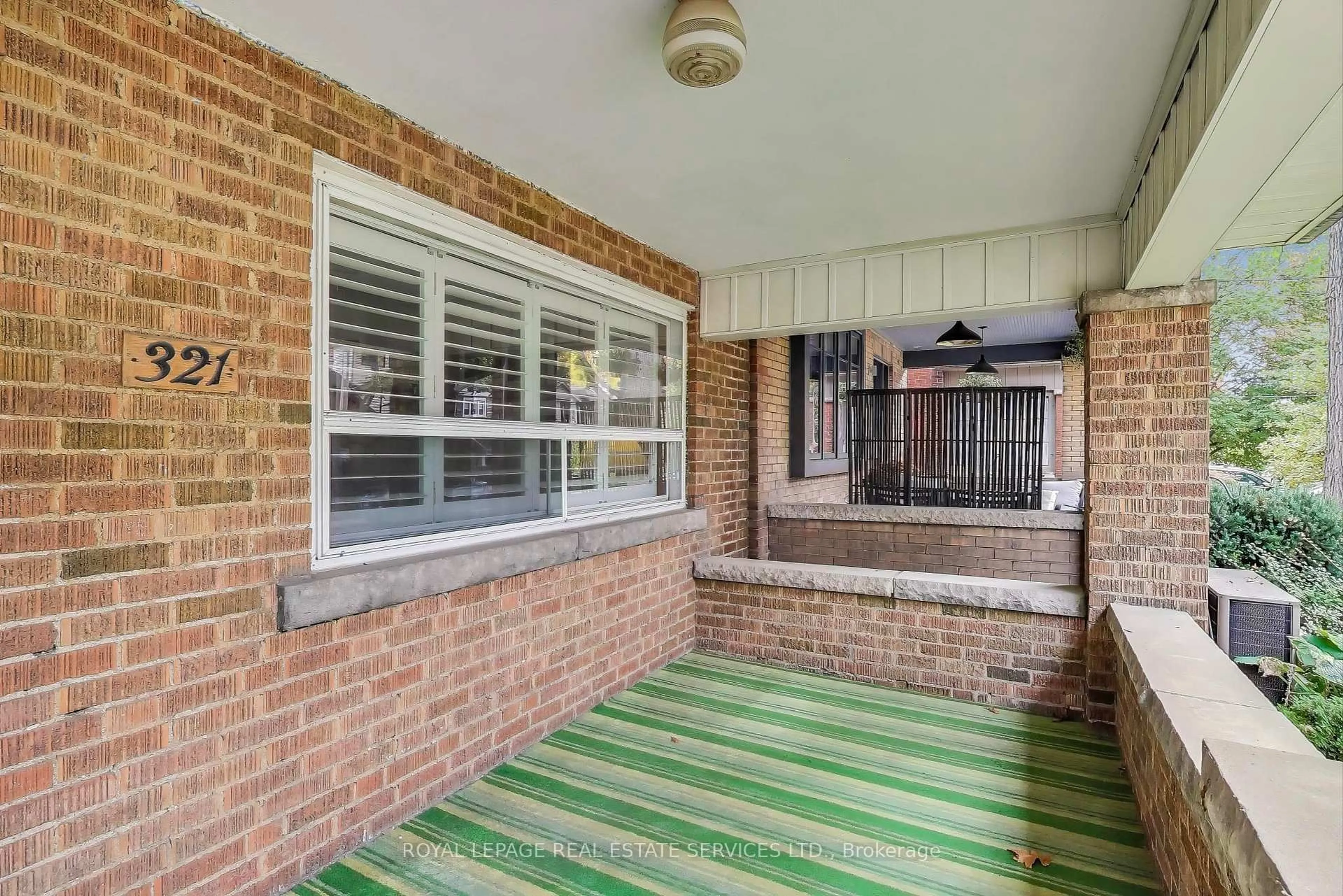 Unknown for 321 Willard Ave, Toronto Ontario M6S 3R1