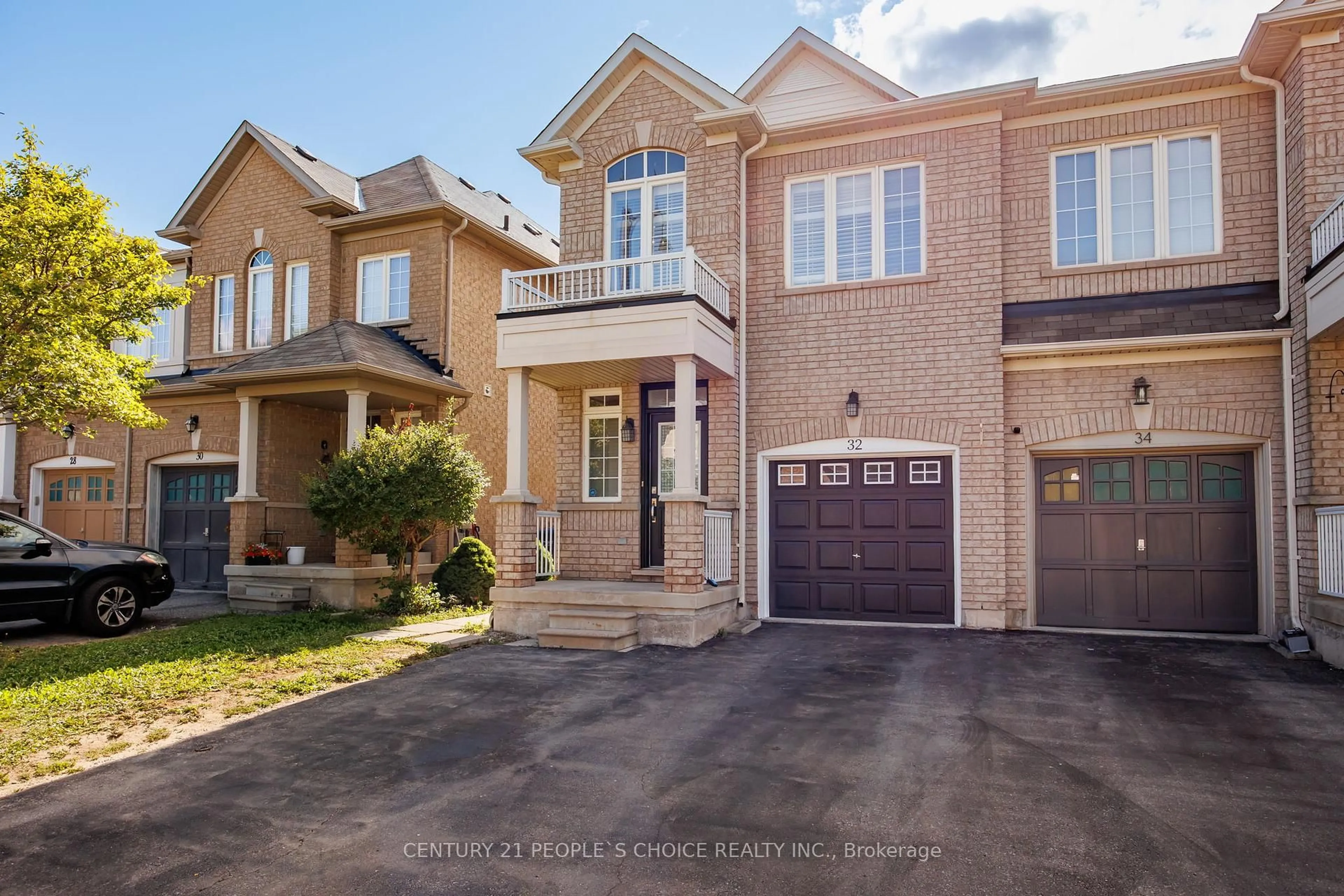 Home with brick exterior material, street for 32 Frenchpark Circ, Brampton Ontario L6X 0Y6
