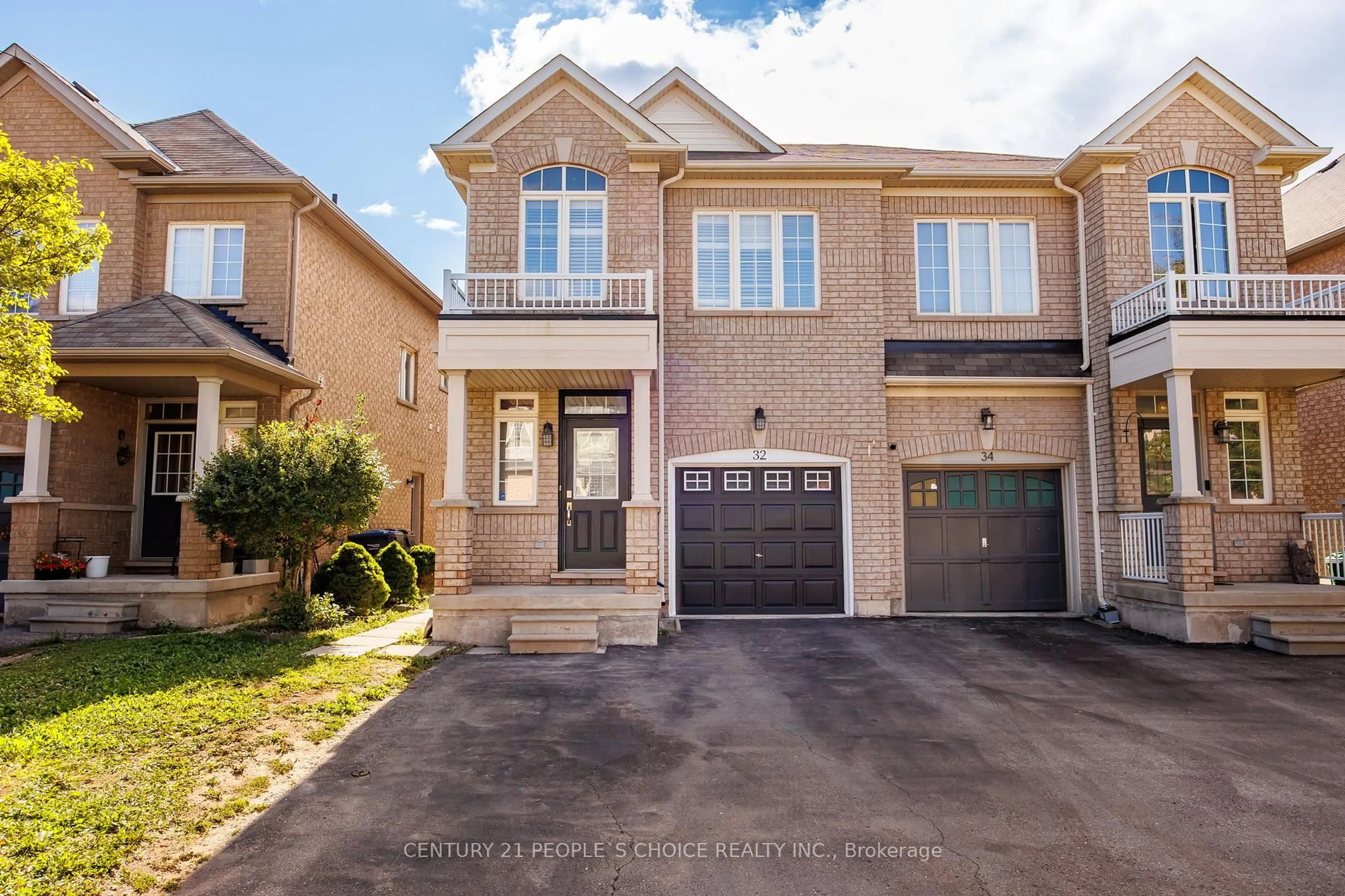 Home with brick exterior material, street for 32 Frenchpark Circ, Brampton Ontario L6X 0Y6