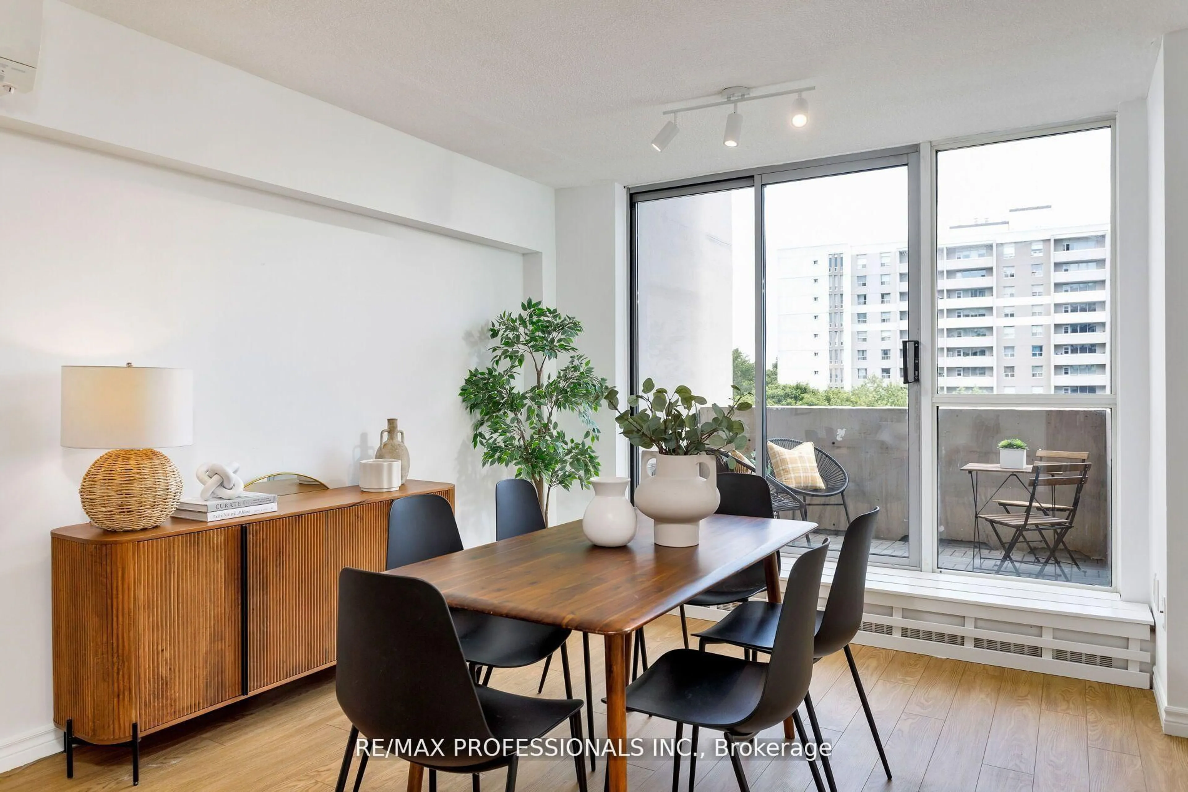 Unknown for 35 Ormskirk Ave #510, Toronto Ontario M6S 1A8