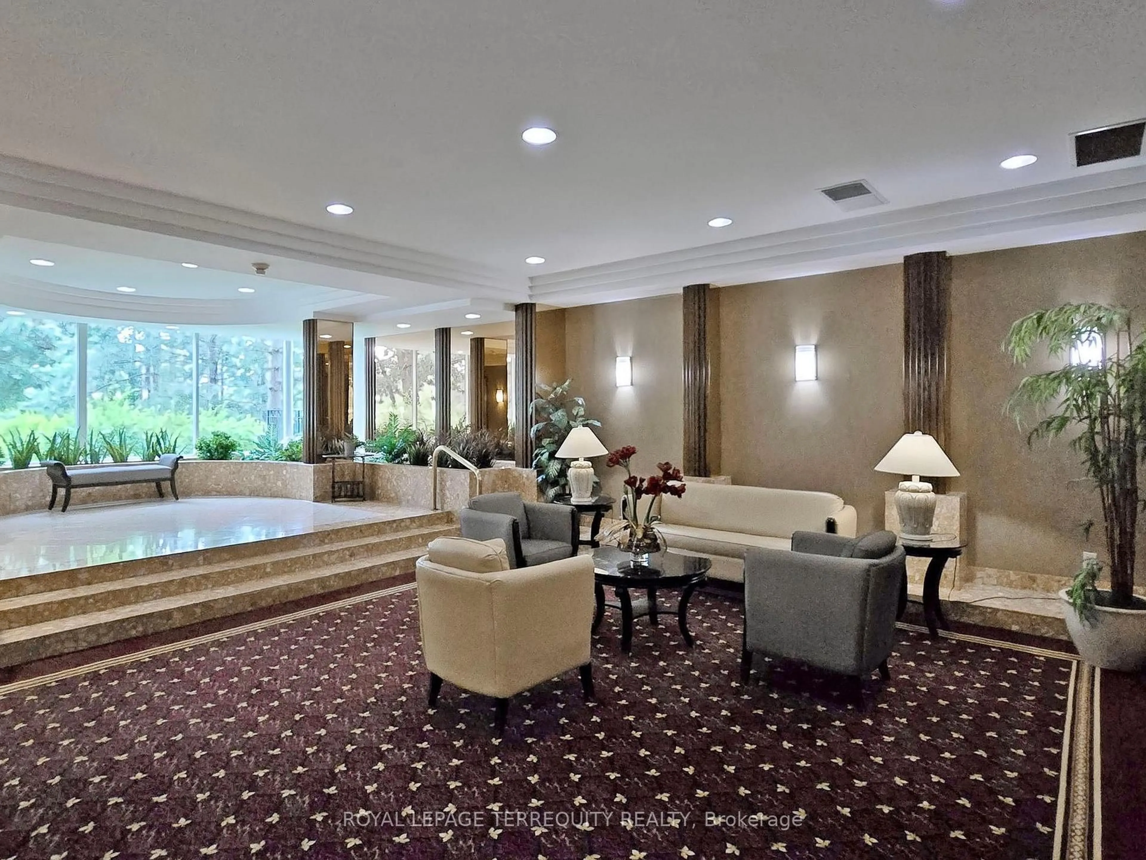 Lobby for 24 Hanover Rd #1709, Brampton Ontario L6S 5K8