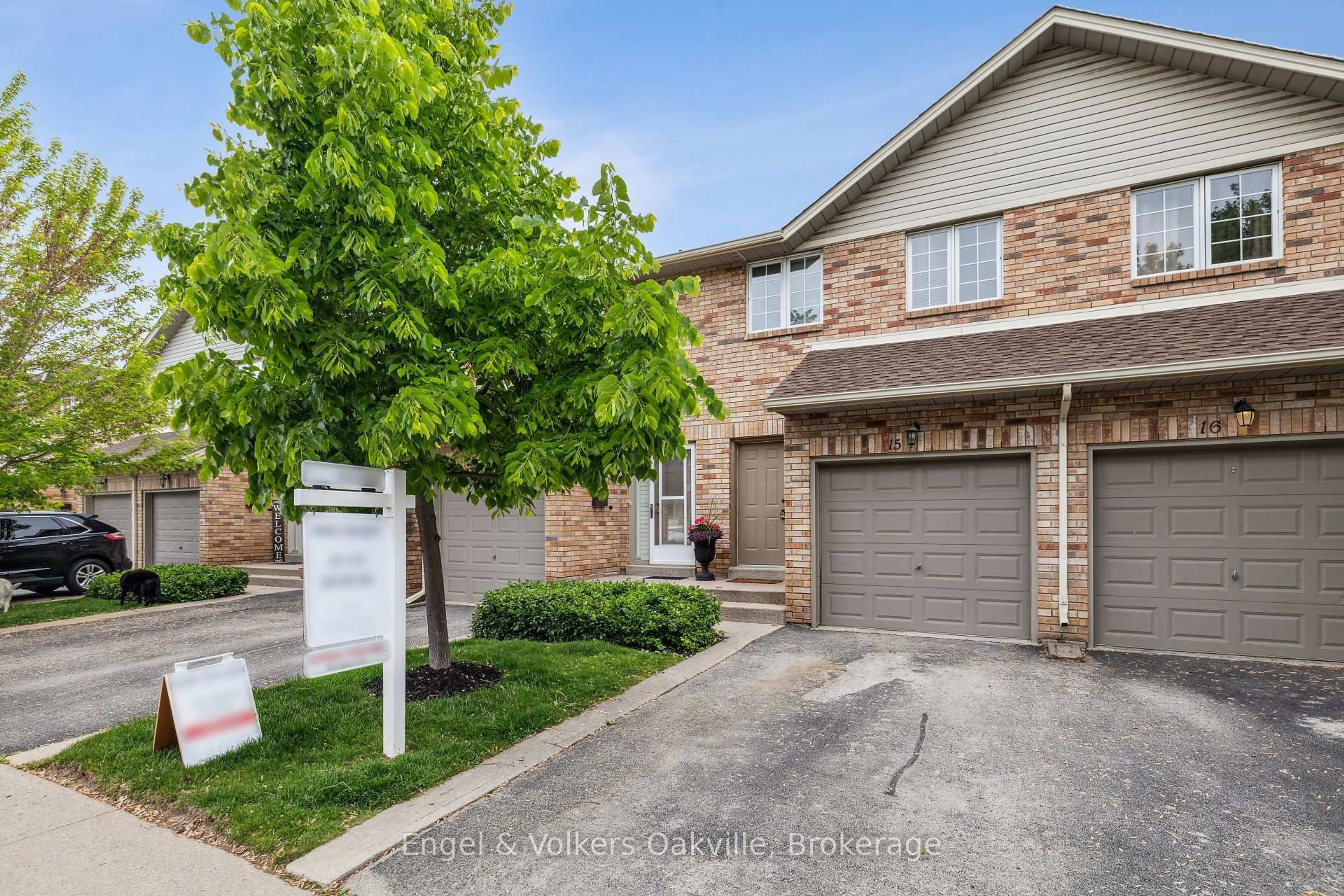 Unknown for 2015 Cleaver Ave #15, Burlington Ontario L7M 4J7