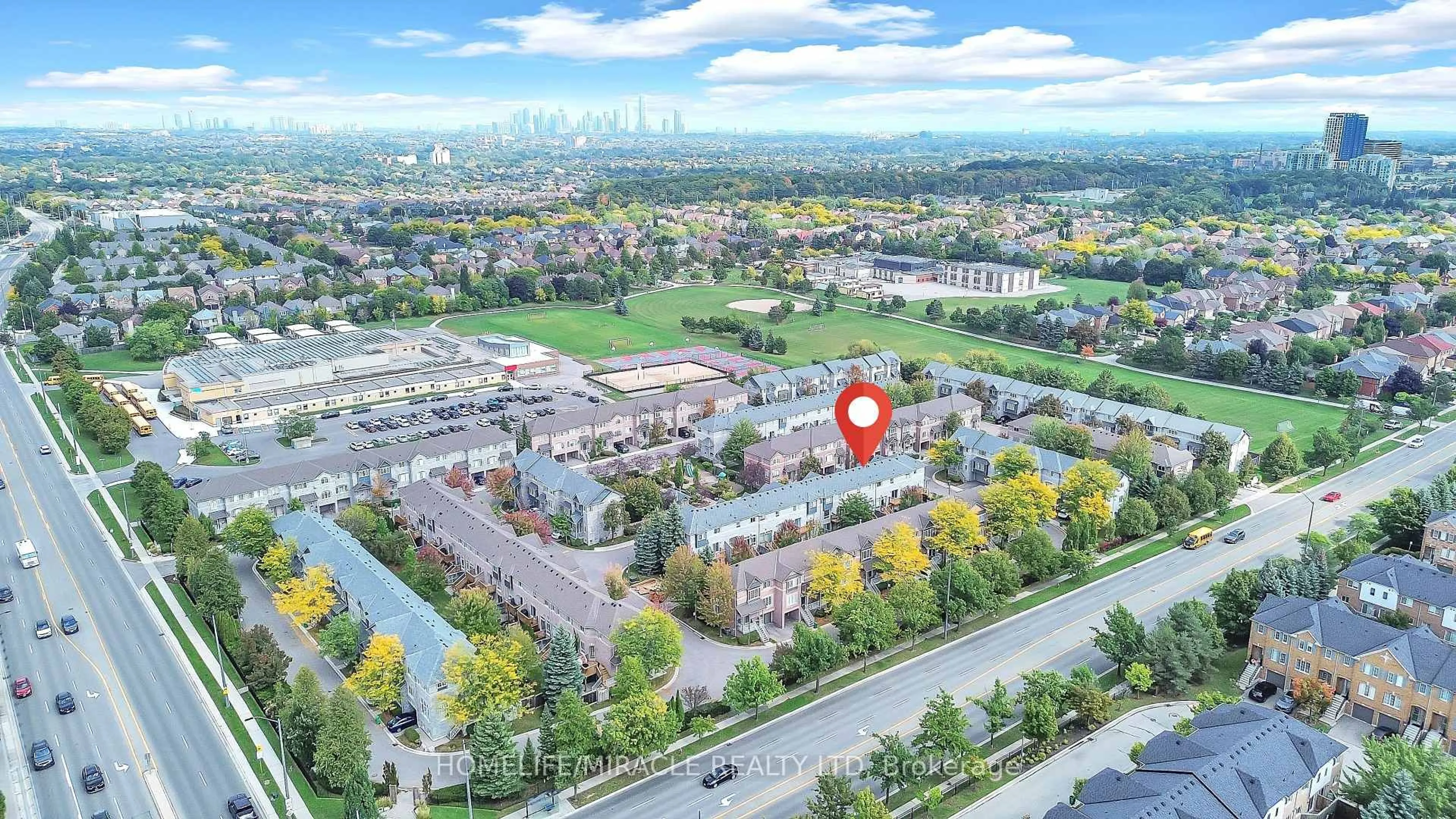 A pic from outside/outdoor area/front of a property/back of a property/a pic from drone, city buildings view from balcony for 5535 Glen Erin Dr #75, Mississauga Ontario L5M 6H1