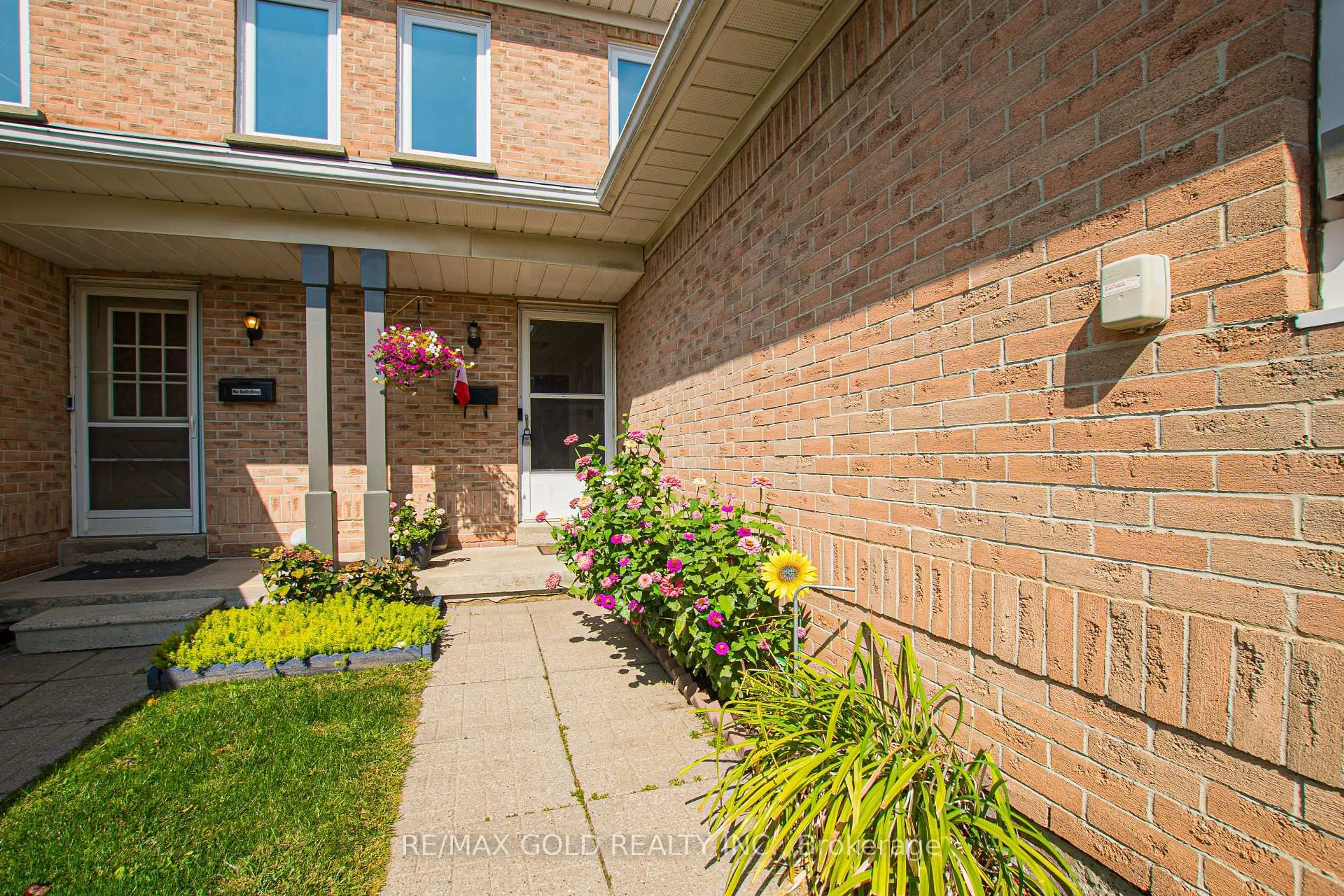 Home with brick exterior material, street for 26 Wickstead Crt #13, Brampton Ontario L6R 1N8