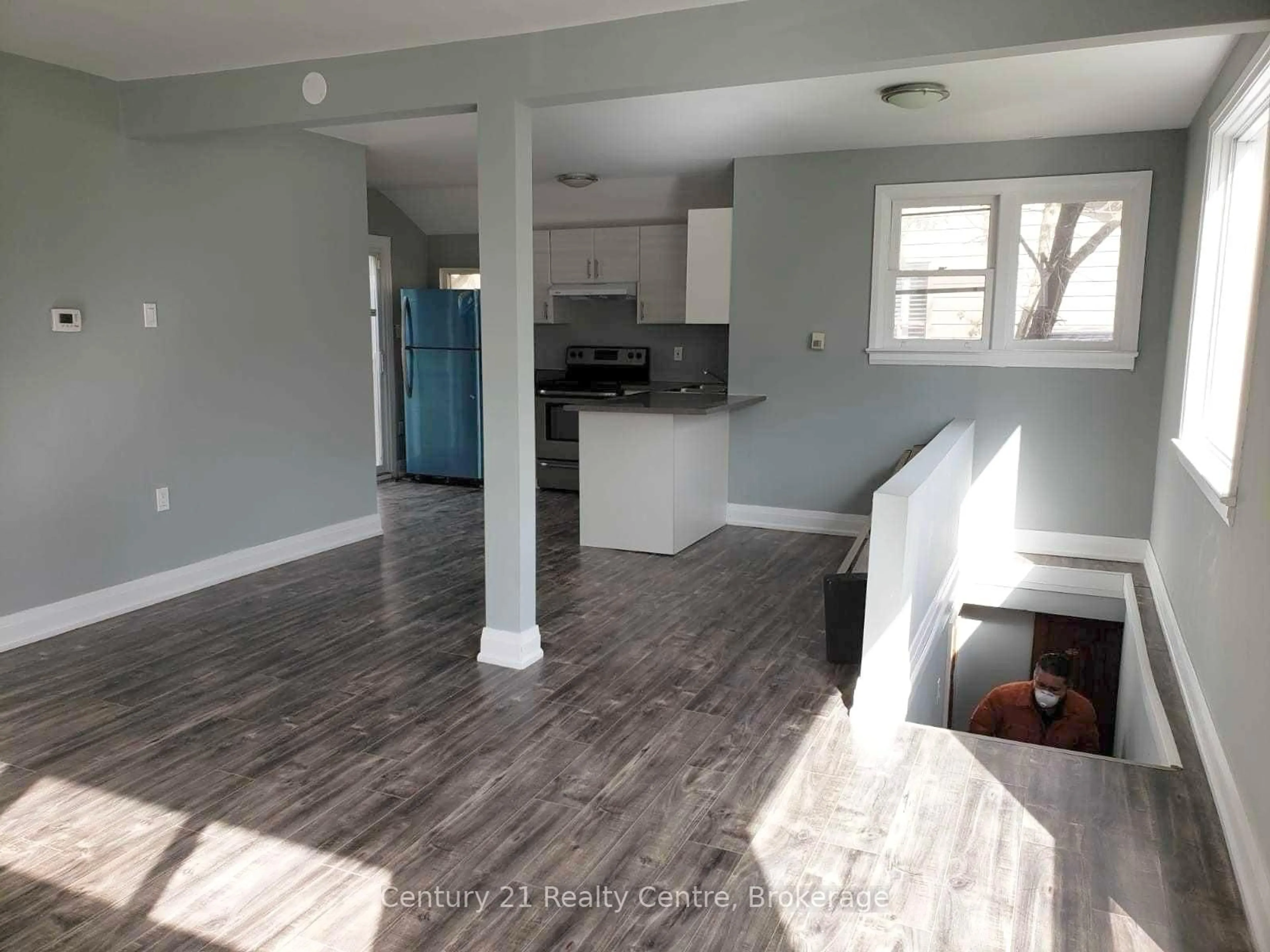 Open concept kitchen, unknown for 1491 Pembroke Dr, Oakville Ontario L6H 1V6