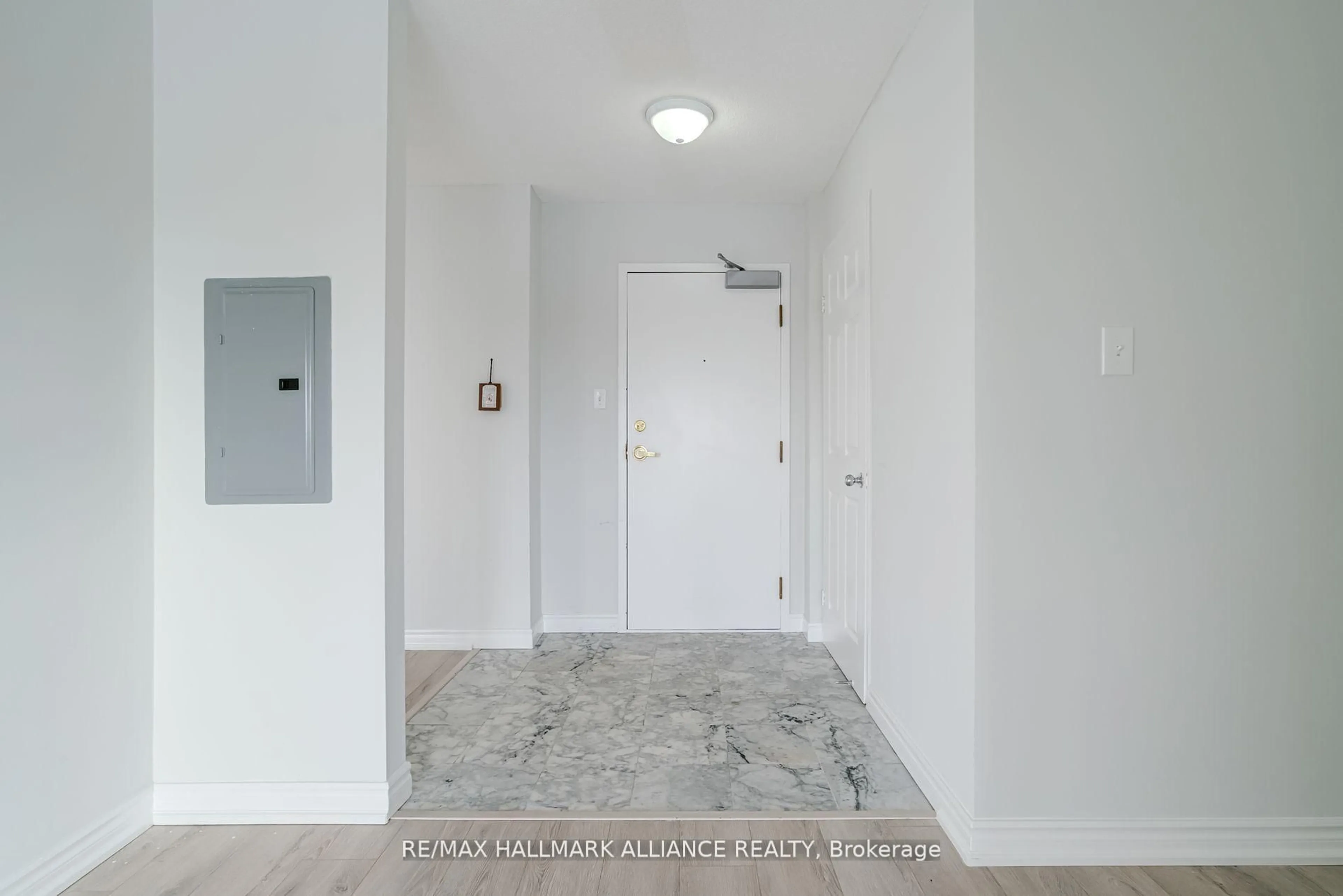 Unknown for 30 Malta Ave #307, Brampton Ontario L6Y 4W6