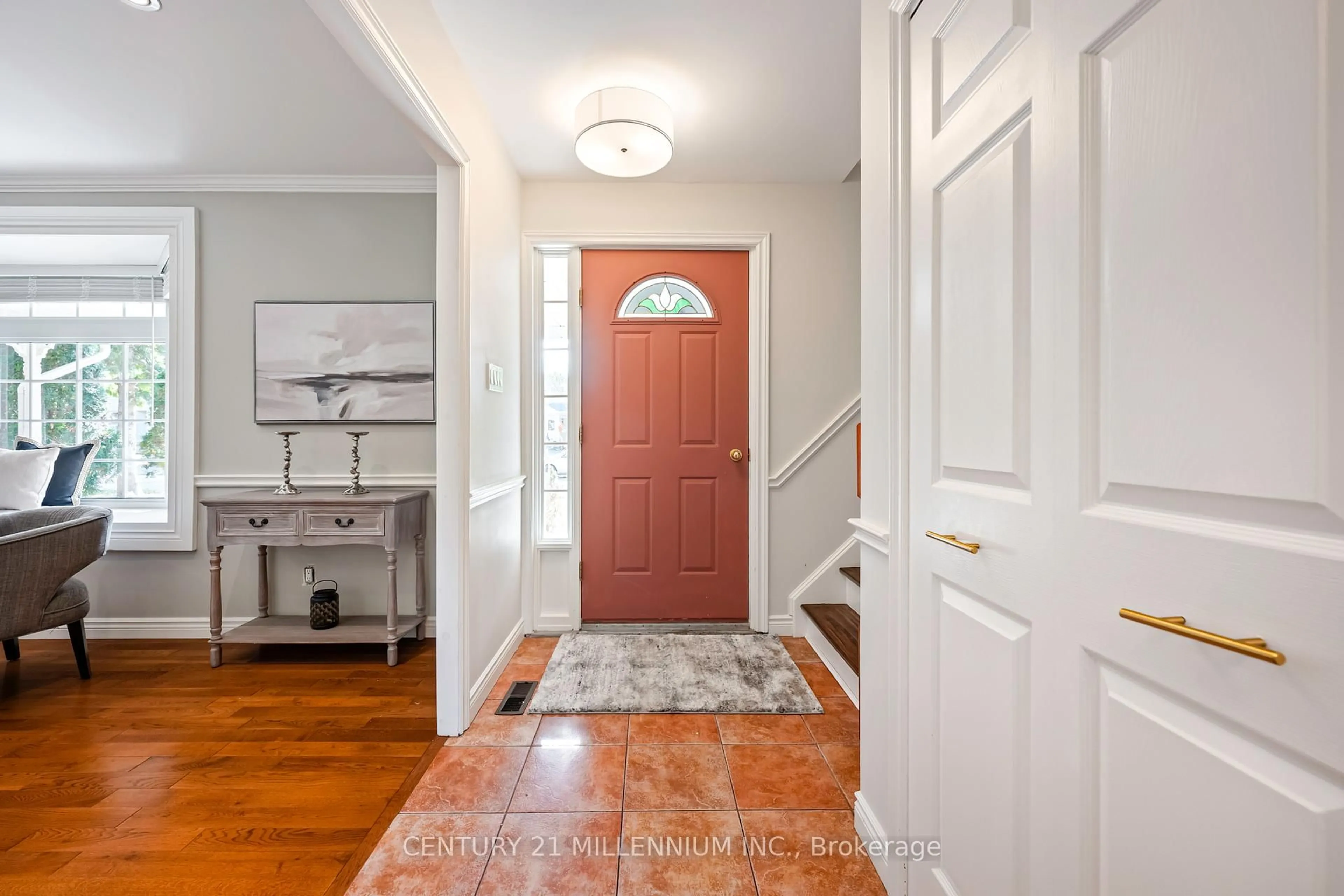 Indoor entryway for 9 Erindale Ave, Orangeville Ontario L9W 2V8