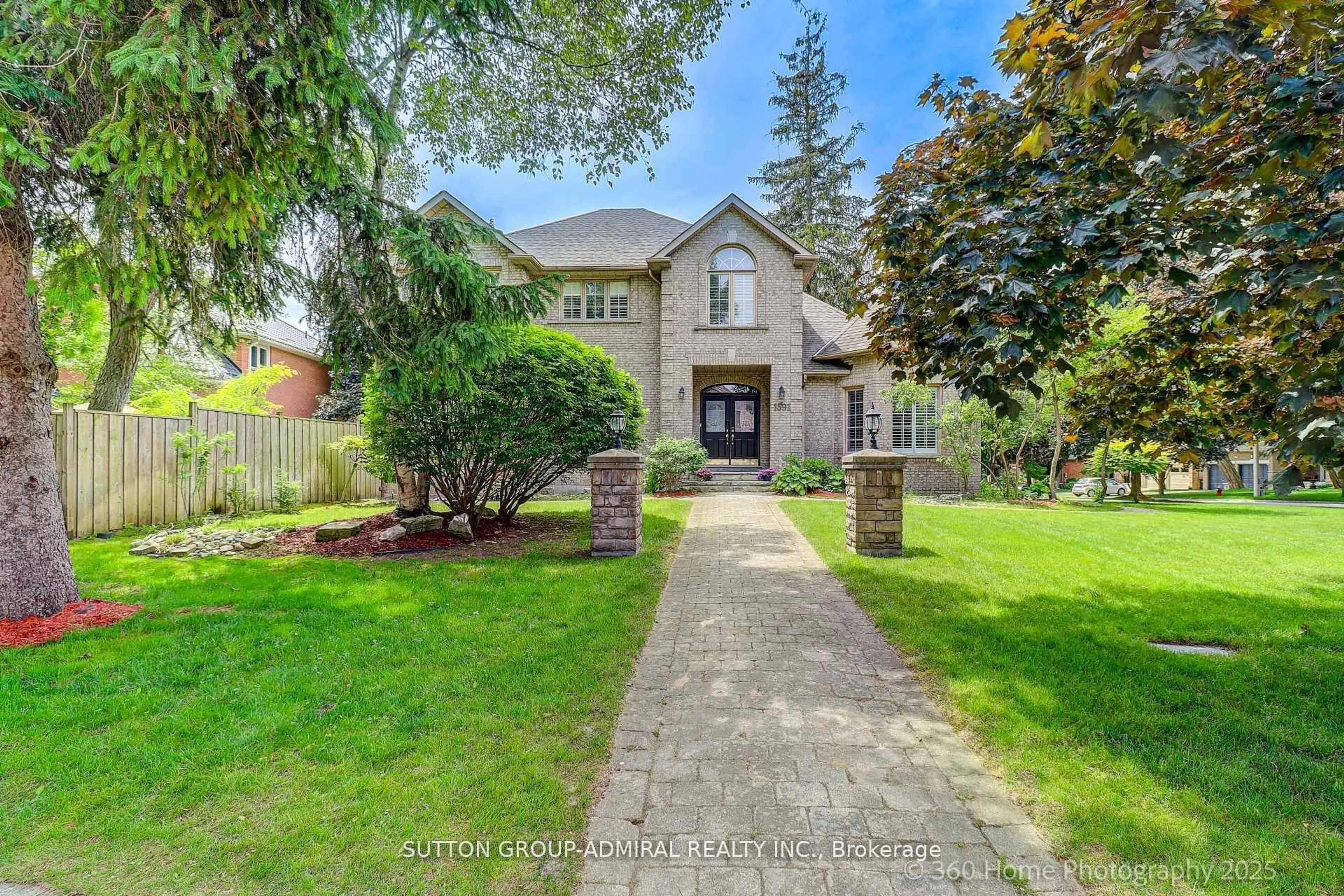 Unknown for 1591 Hampshire Cres, Mississauga Ontario L5G 4S9