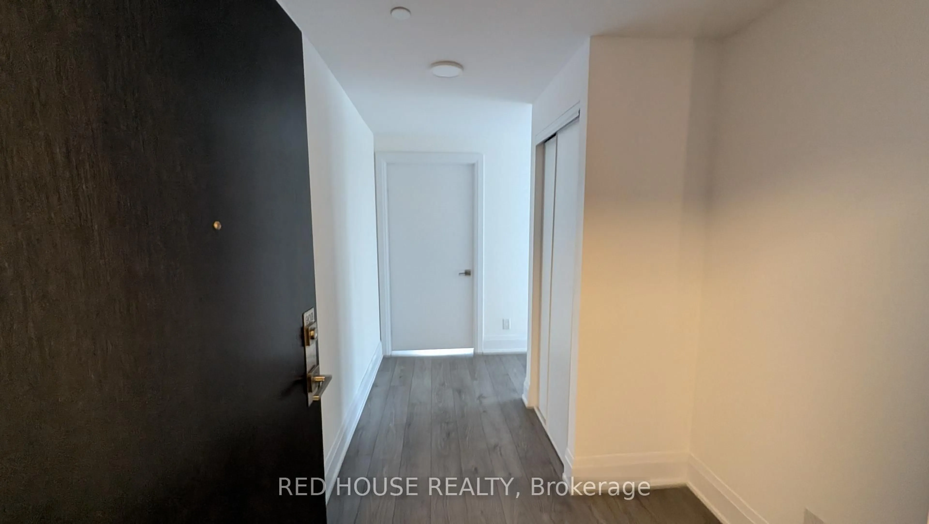 A pic of a room for 20 Brin Dr #902, Toronto Ontario M8X 0B2