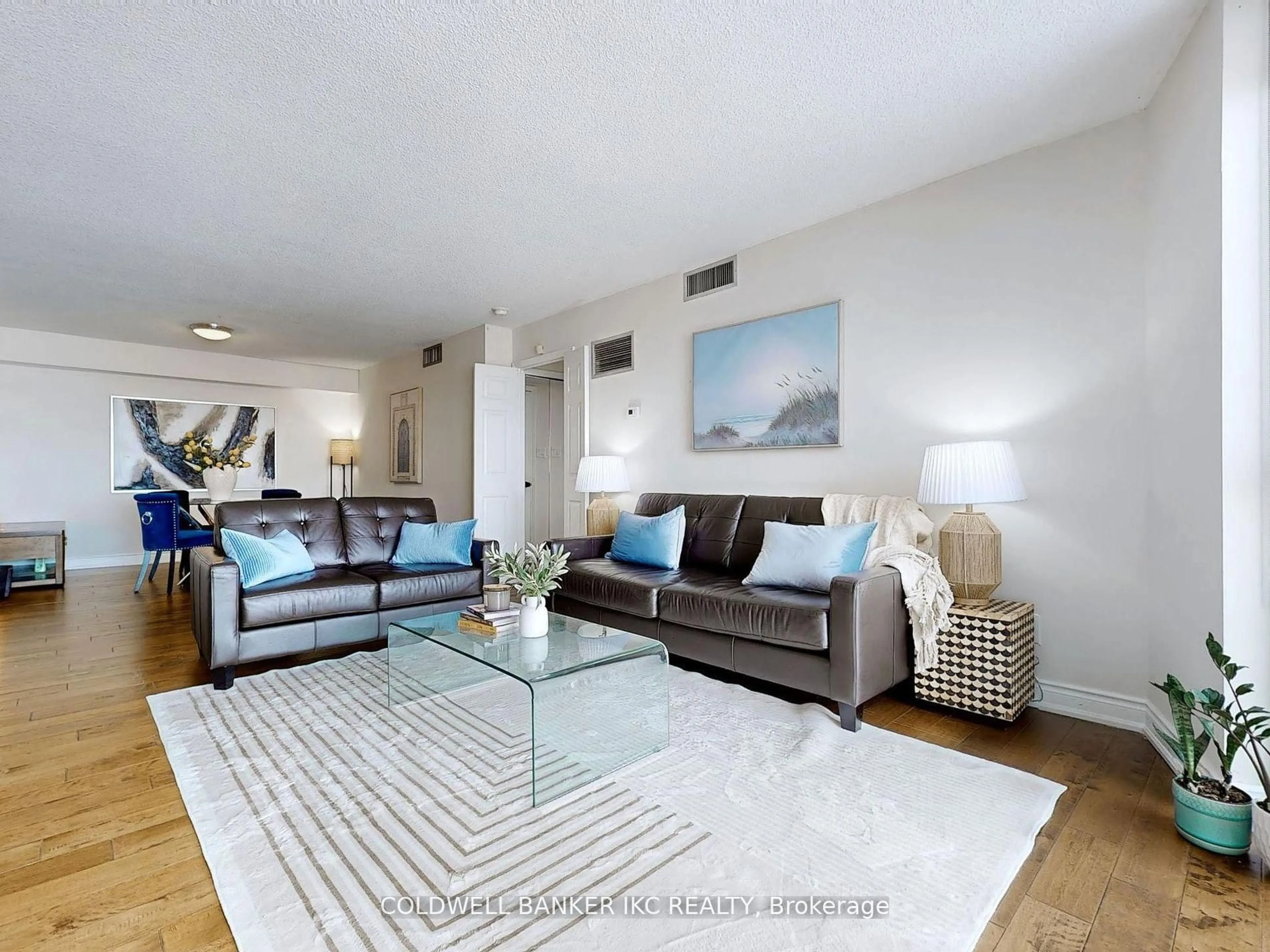 Living room with furniture, unknown for 4235 Sherwoodtowne Blvd #1001, Mississauga Ontario L4Z 1W3
