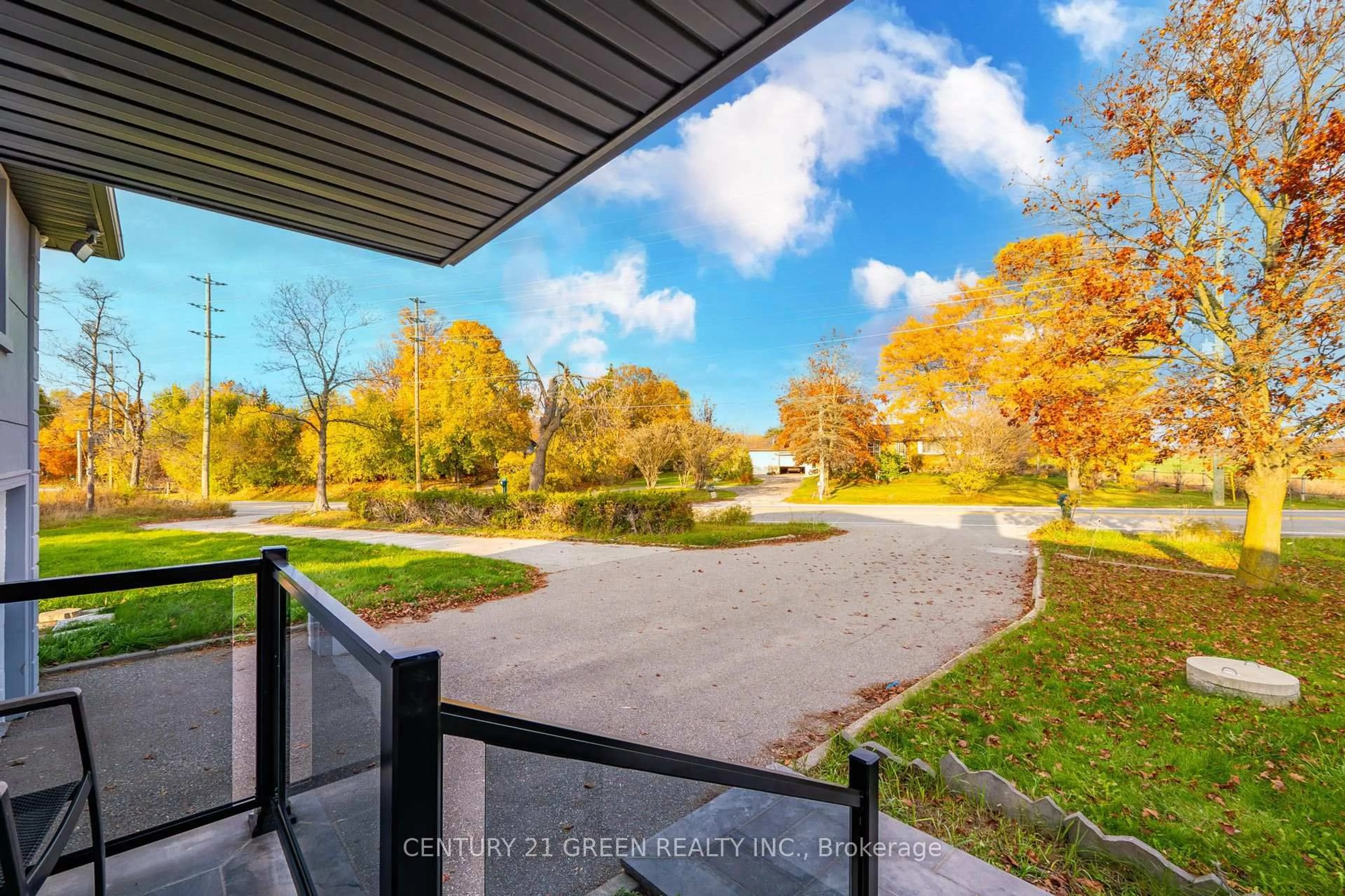 Patio, water/lake/river/ocean view for 4512 Tremaine Rd, Milton Ontario L9T 2Y1
