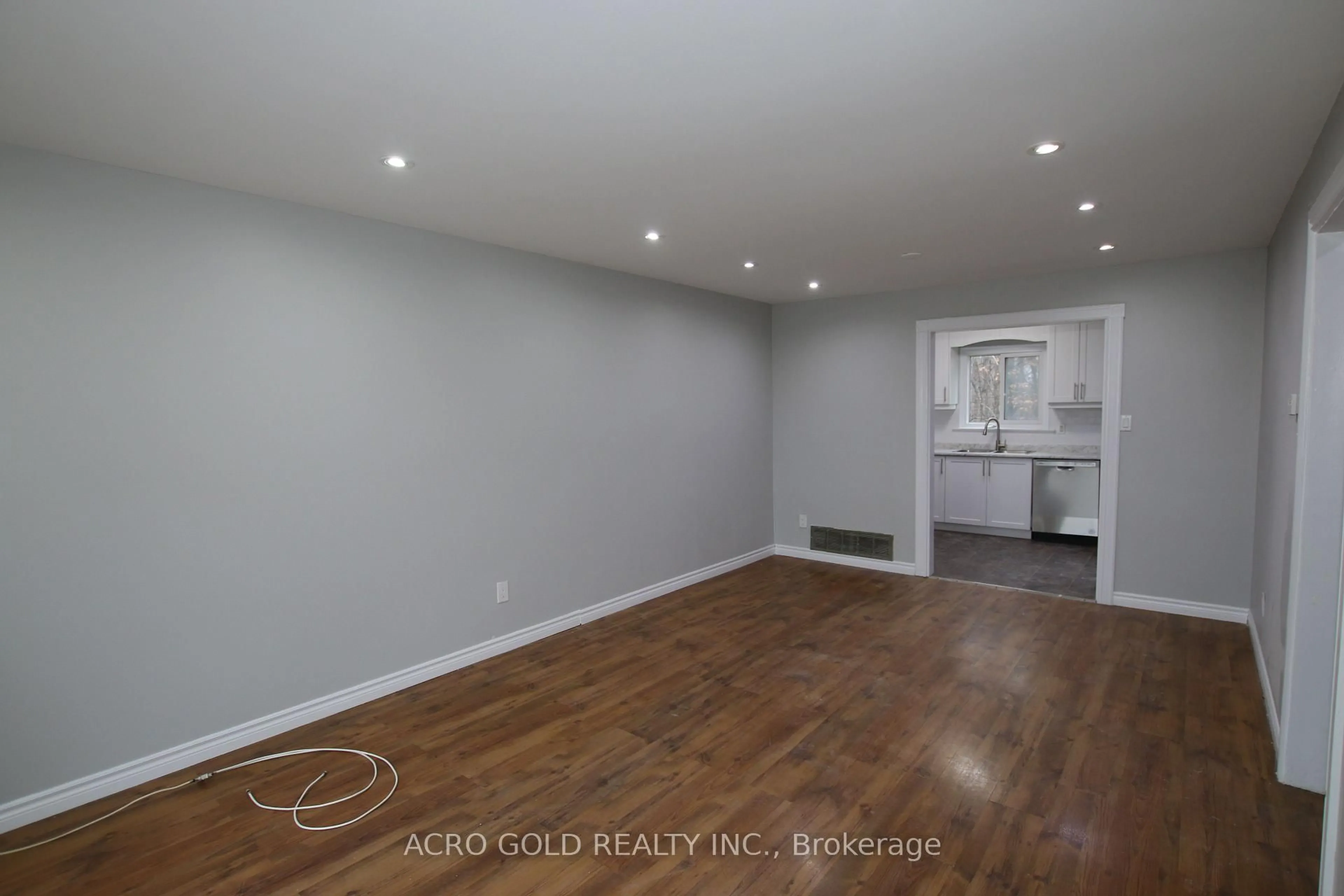 A pic of a room for 7 Mcmullen Cres, Brampton Ontario L6S 3M2