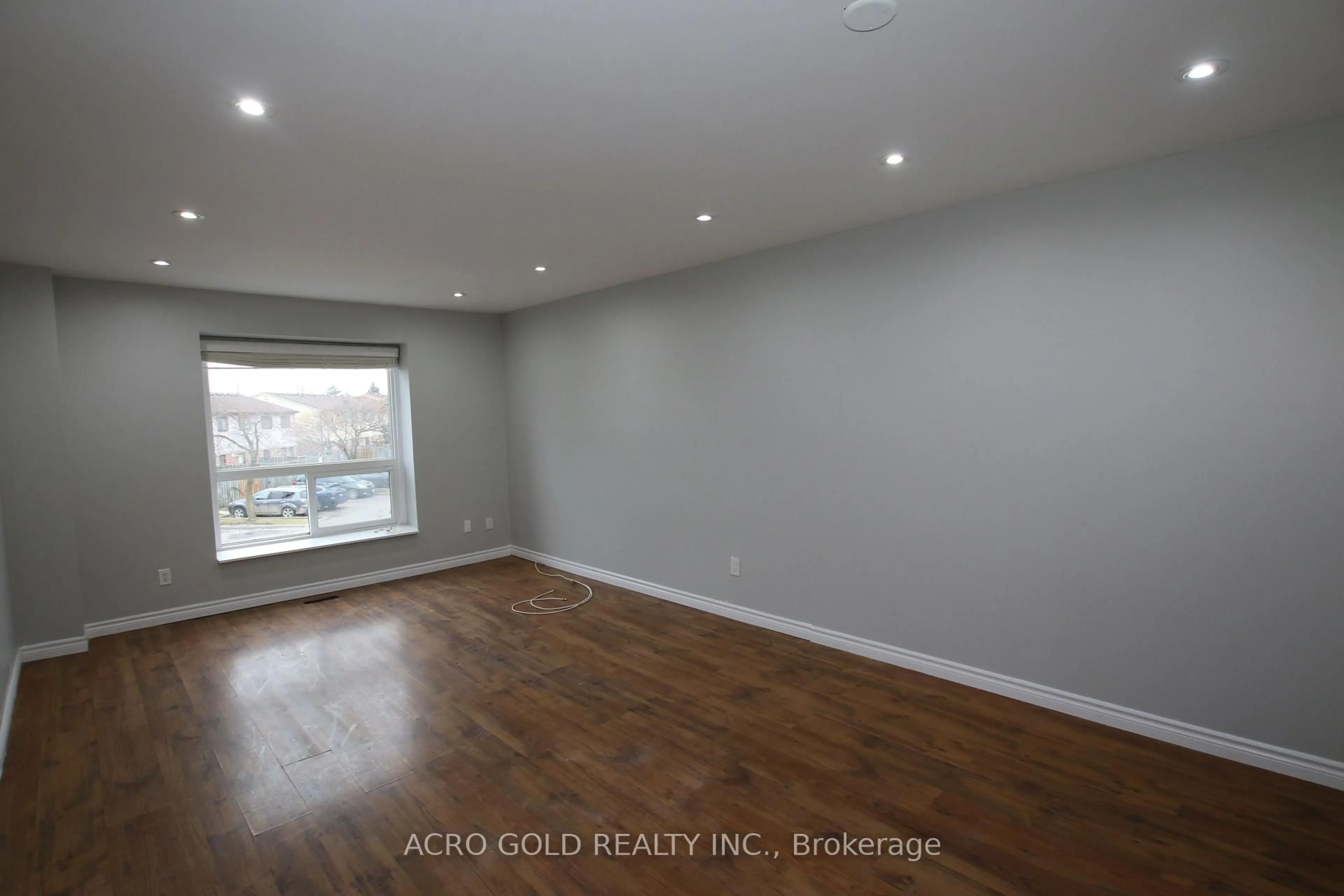 A pic of a room for 7 Mcmullen Cres, Brampton Ontario L6S 3M2