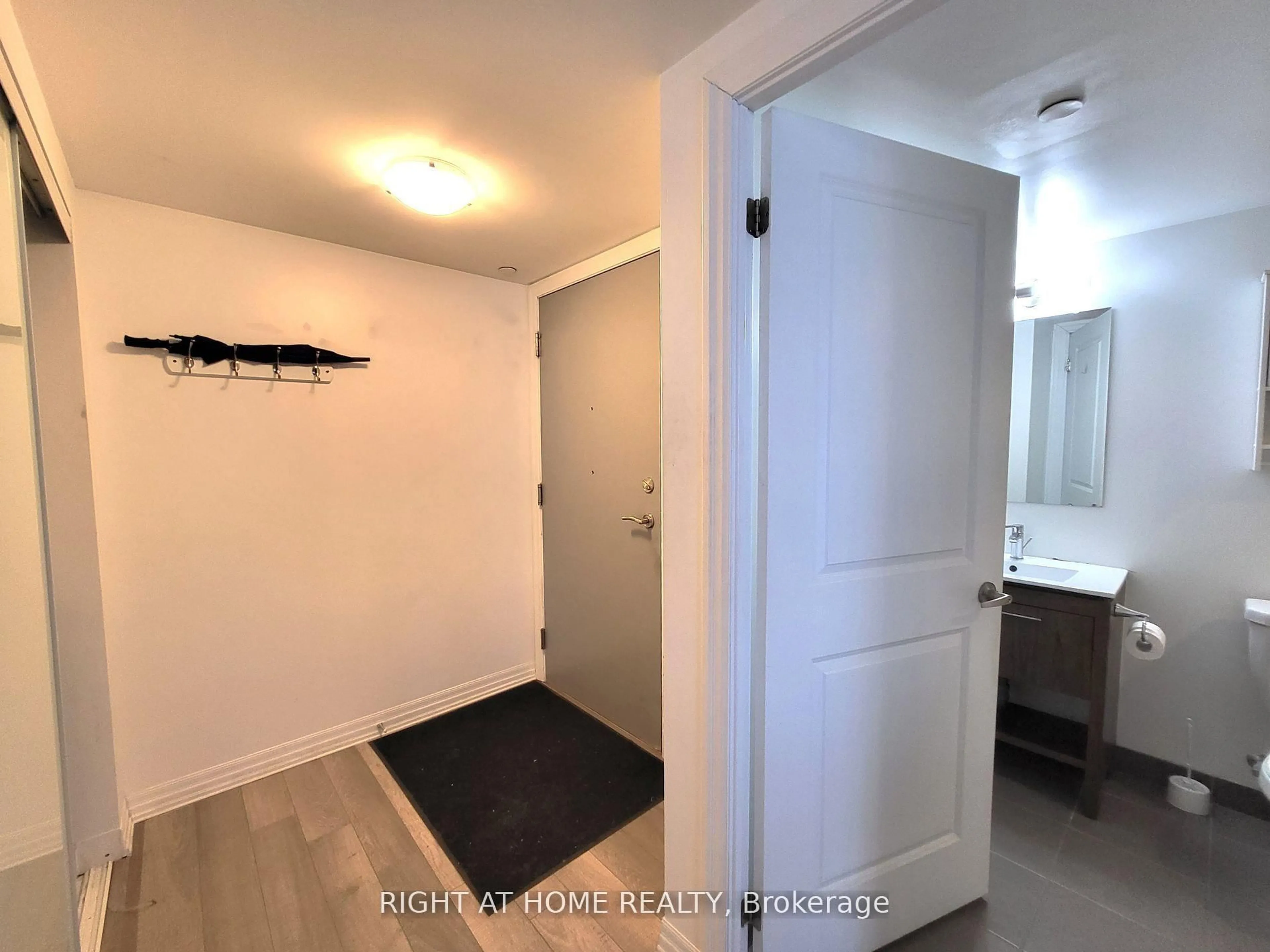 Unknown for 80 Esther Lorrie Dr #906, Toronto Ontario M9W 0C6