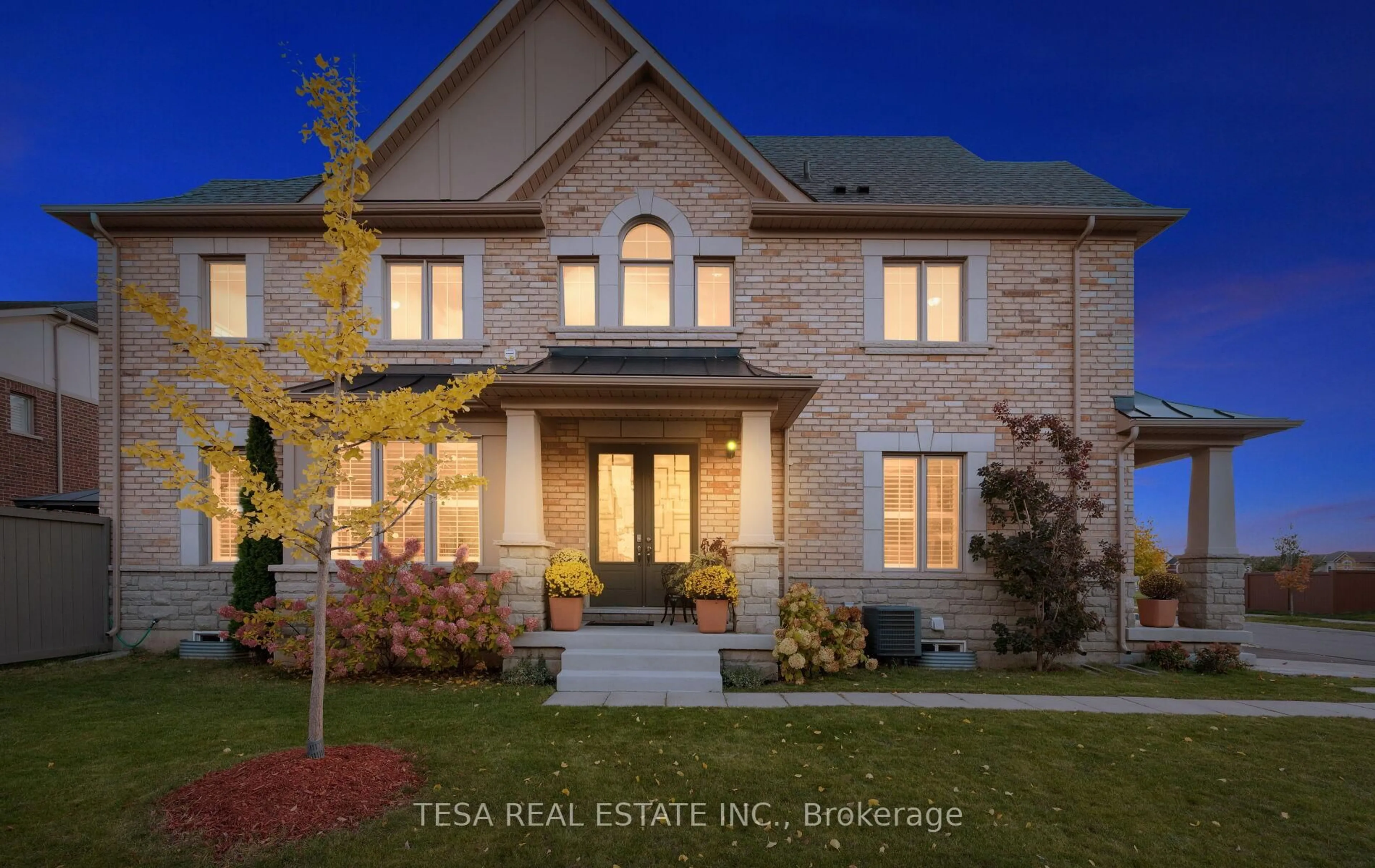 Home with brick exterior material, street for 15 Hogan Manor Dr, Brampton Ontario L7A 4V4