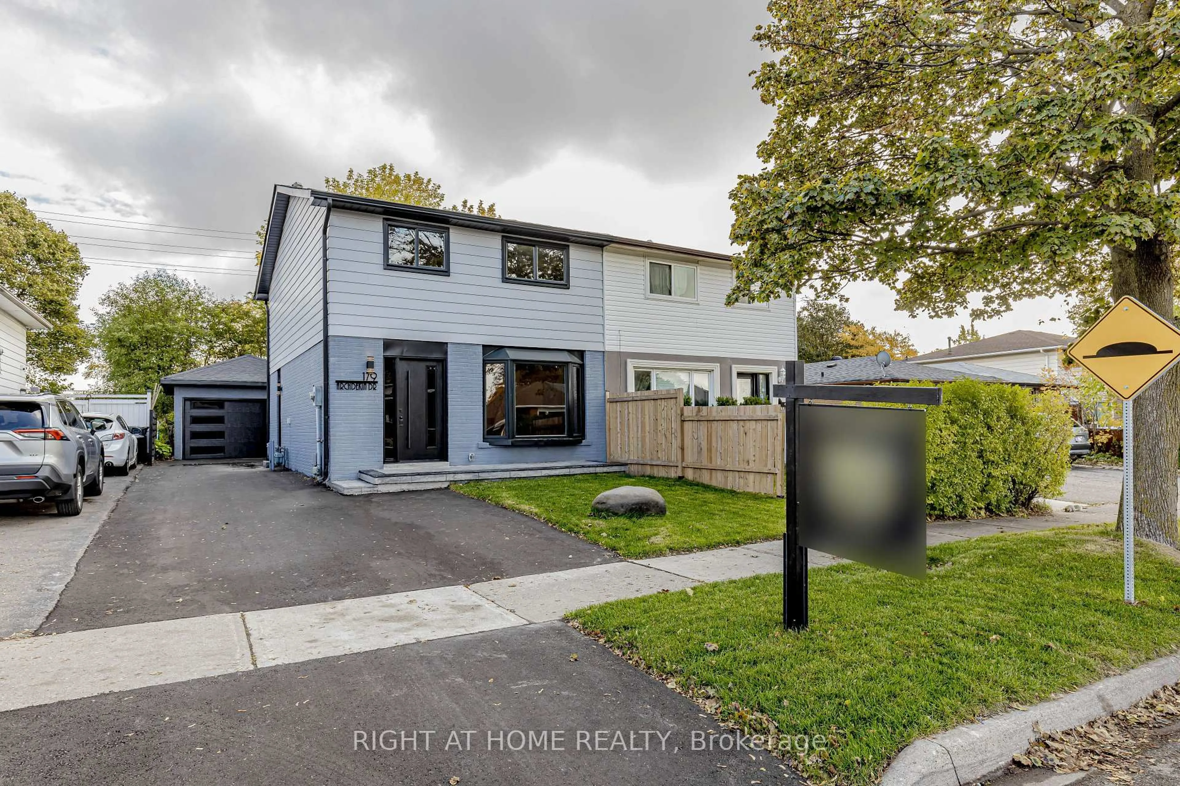 A pic from outside/outdoor area/front of a property/back of a property/a pic from drone, street for 179 Archdekin Dr, Brampton Ontario L6V 1Y8