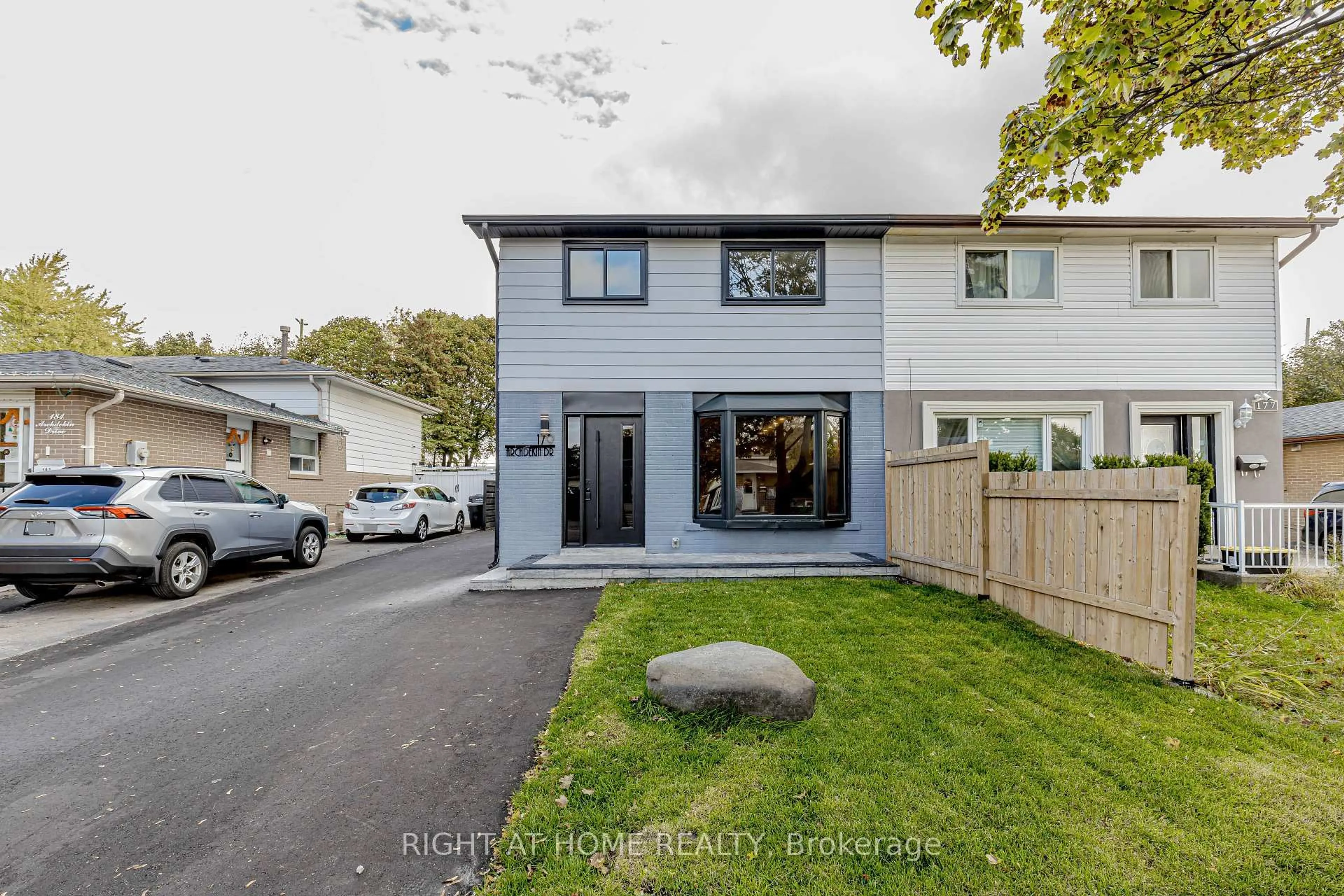 Unknown for 179 Archdekin Dr, Brampton Ontario L6V 1Y8