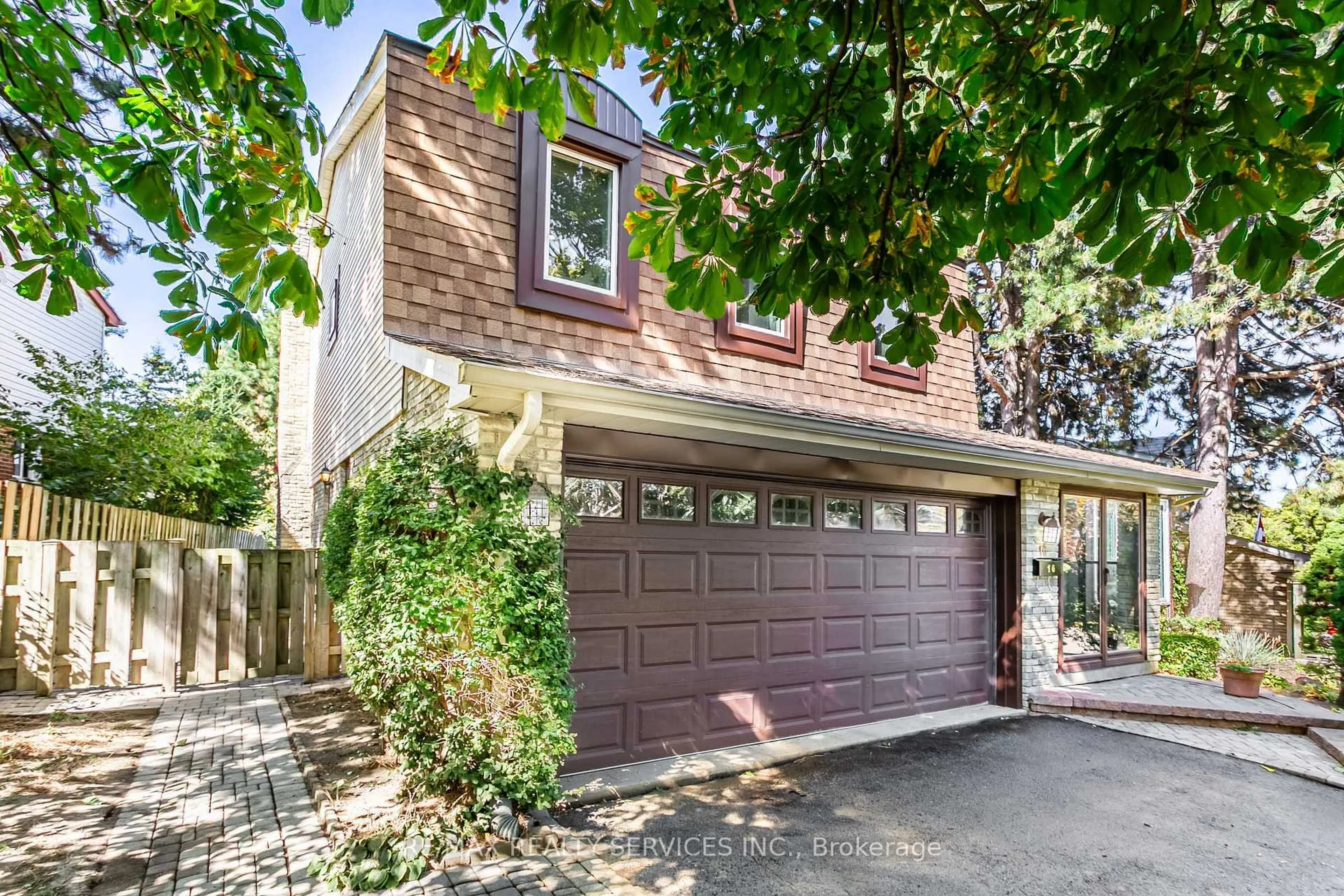 Home with brick exterior material, street for 16 Marchmount Cres, Brampton Ontario L6S 2S9