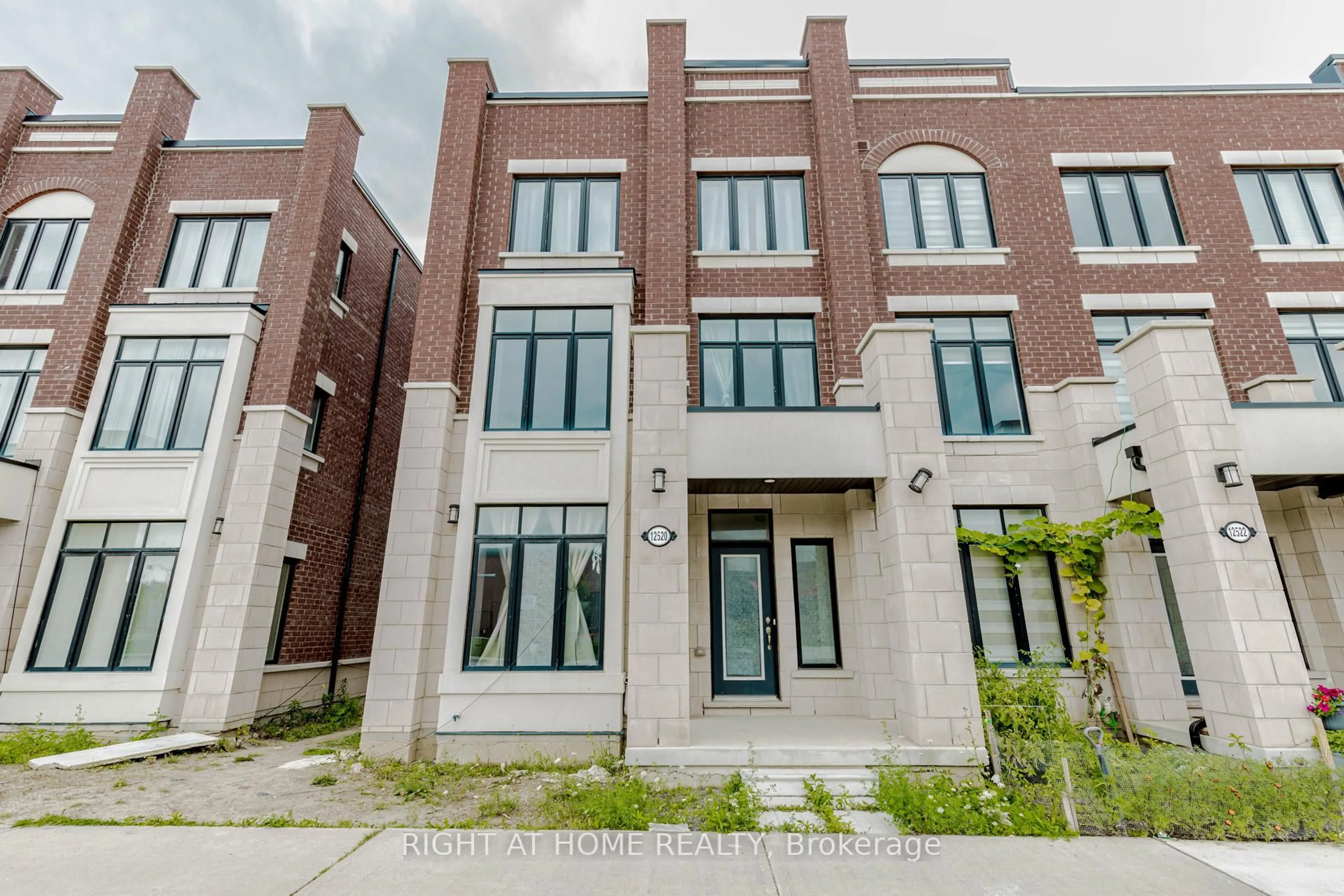 Home with brick exterior material, unknown for 12520 Kennedy Rd, Caledon Ontario L7C 4L6