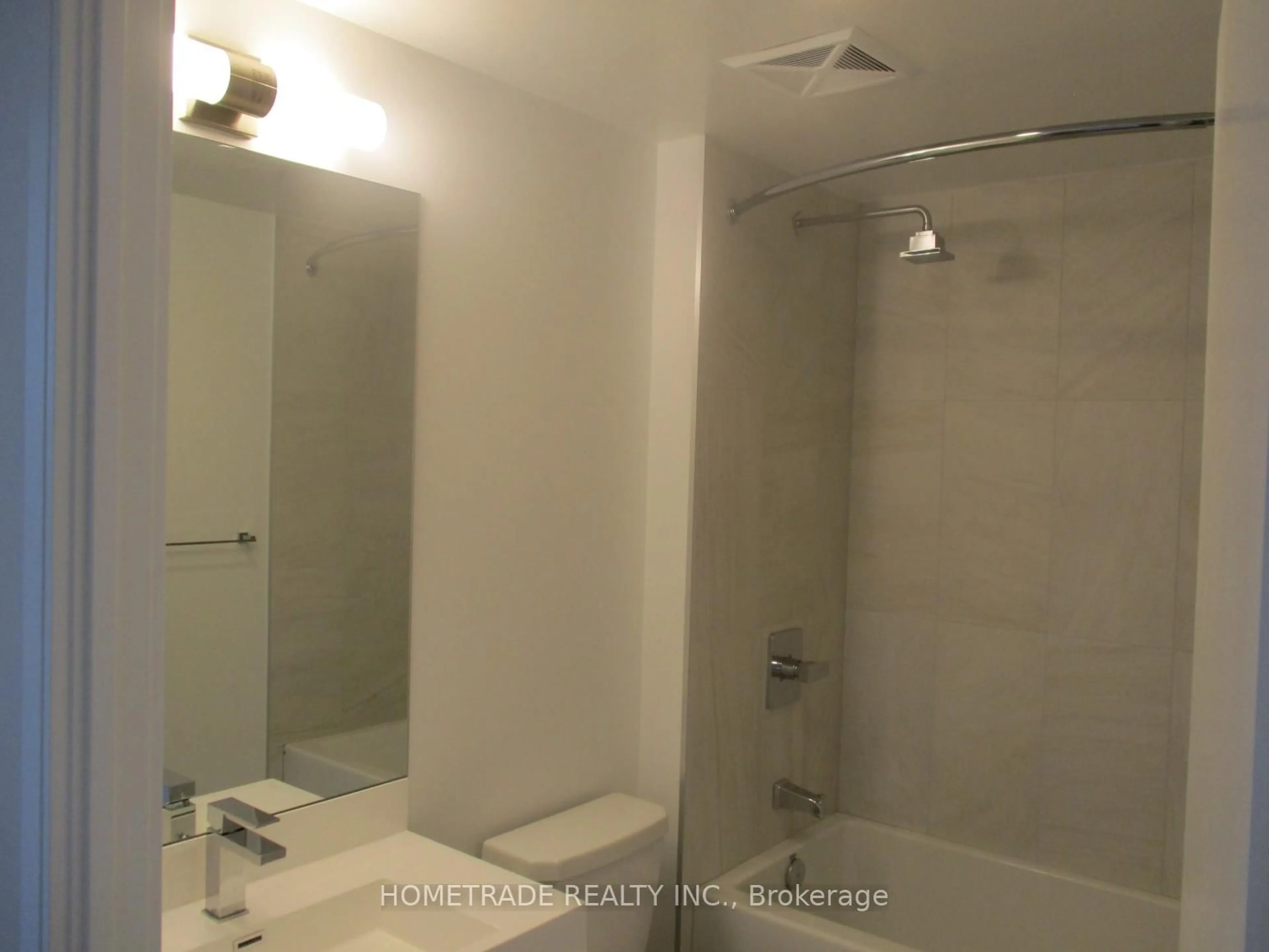 Standard bathroom, unknown for 30 Samuel Wood Way #703, Toronto Ontario M9B 0C9