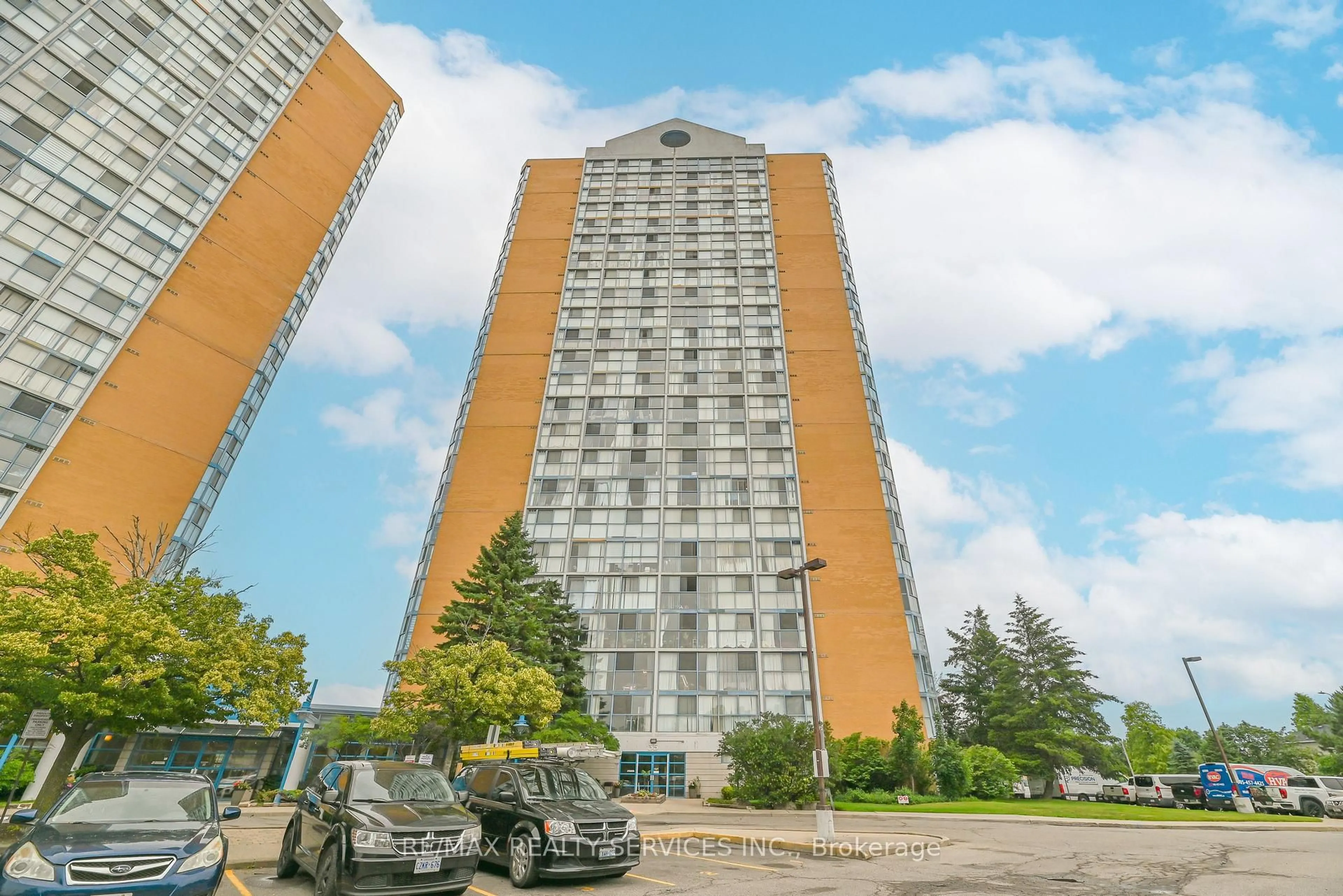 Unknown for 35 Trailwood Dr #1911, Mississauga Ontario L4Z 3K9