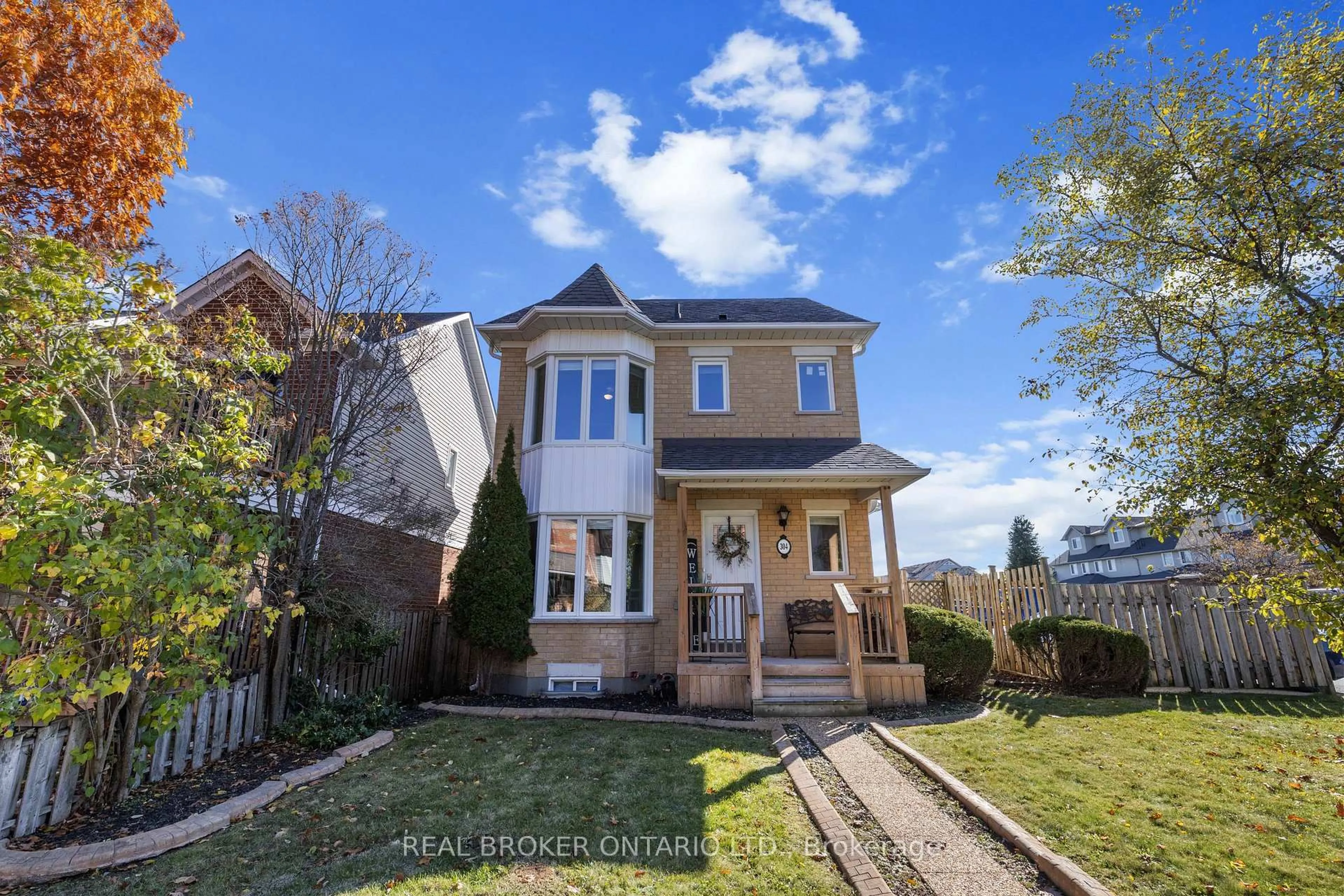 Home with brick exterior material, street for 304 Dogwood St, Orangeville Ontario L9W 4Z7