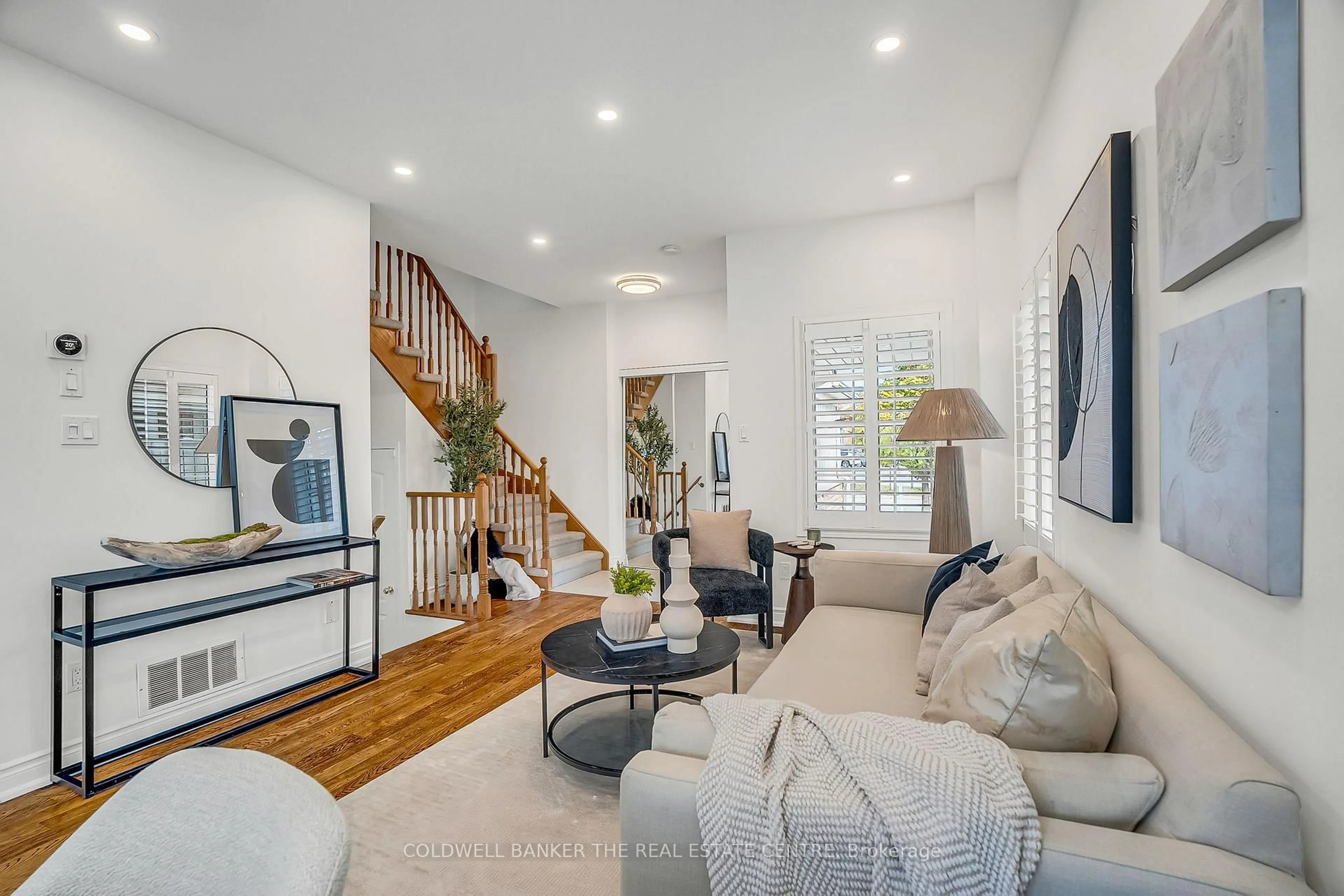 Living room with furniture, unknown for 6986 Haines Artist Way, Mississauga Ontario L5W 1B6