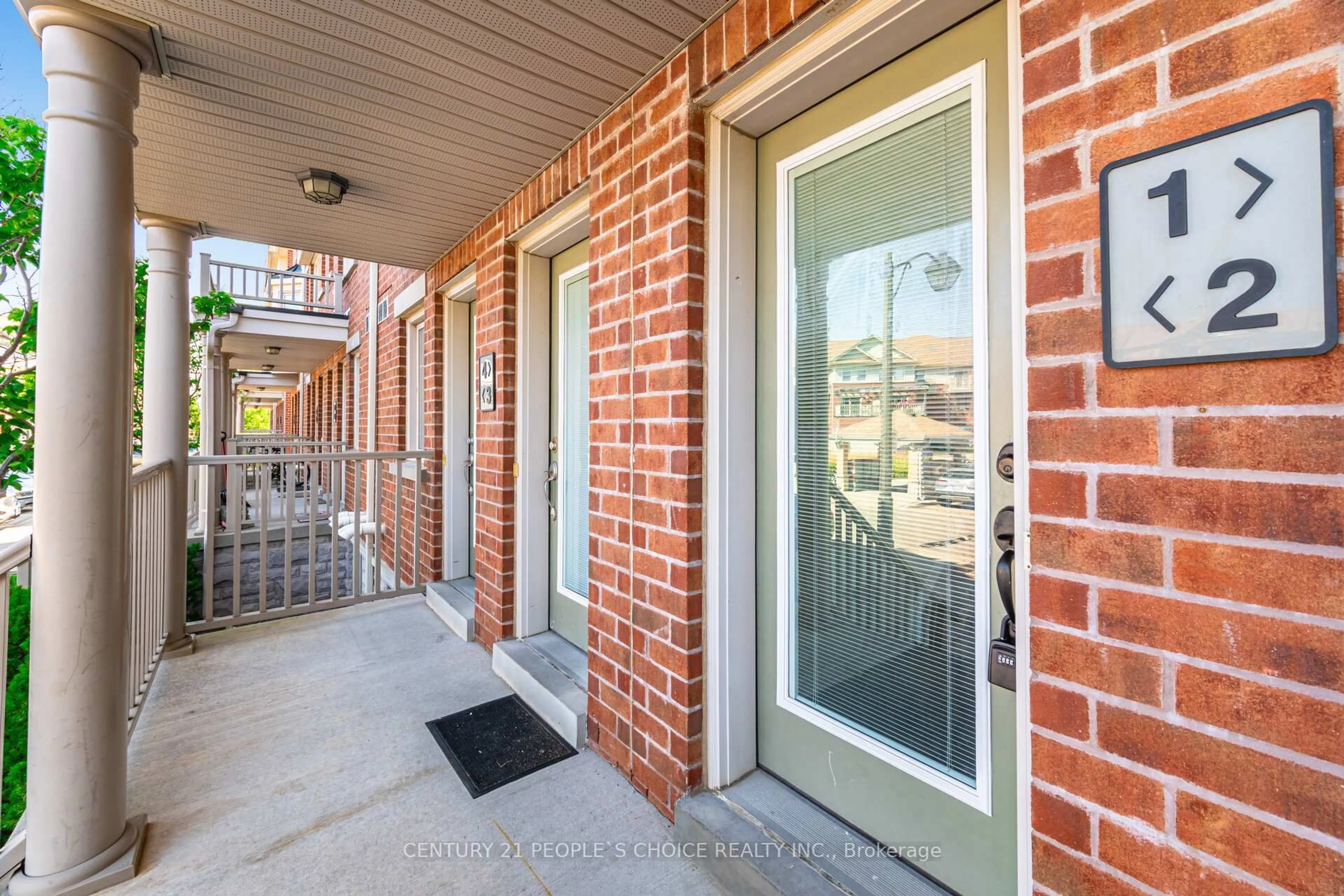 Indoor entryway for 5605 Oscar Peterson Blvd #2, Mississauga Ontario L5M 0T2