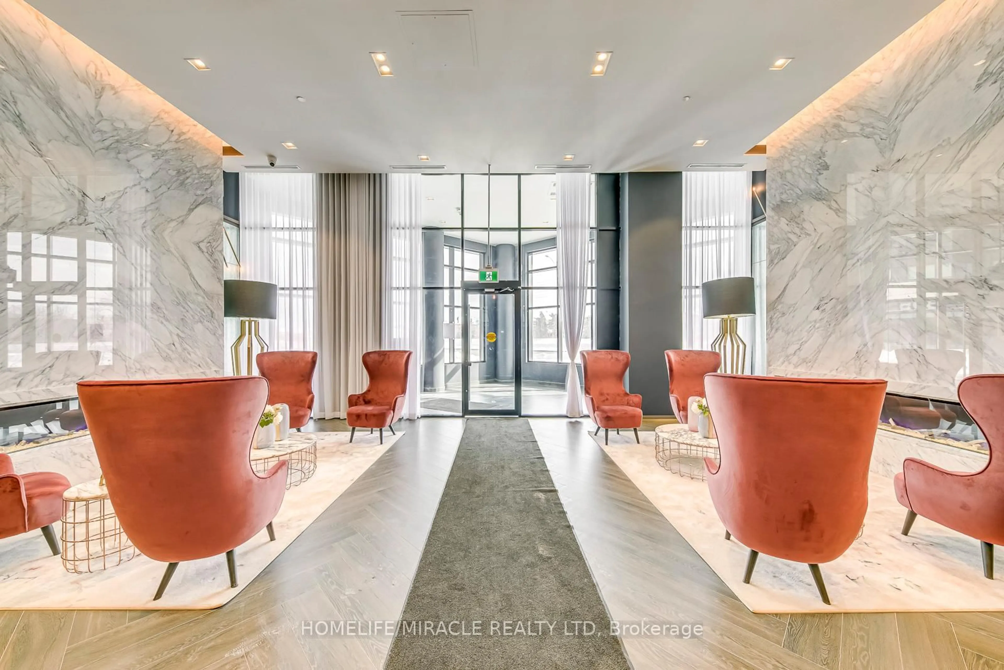 Lobby for 405 Dundas St #LPH10, Oakville Ontario L6M 5P9