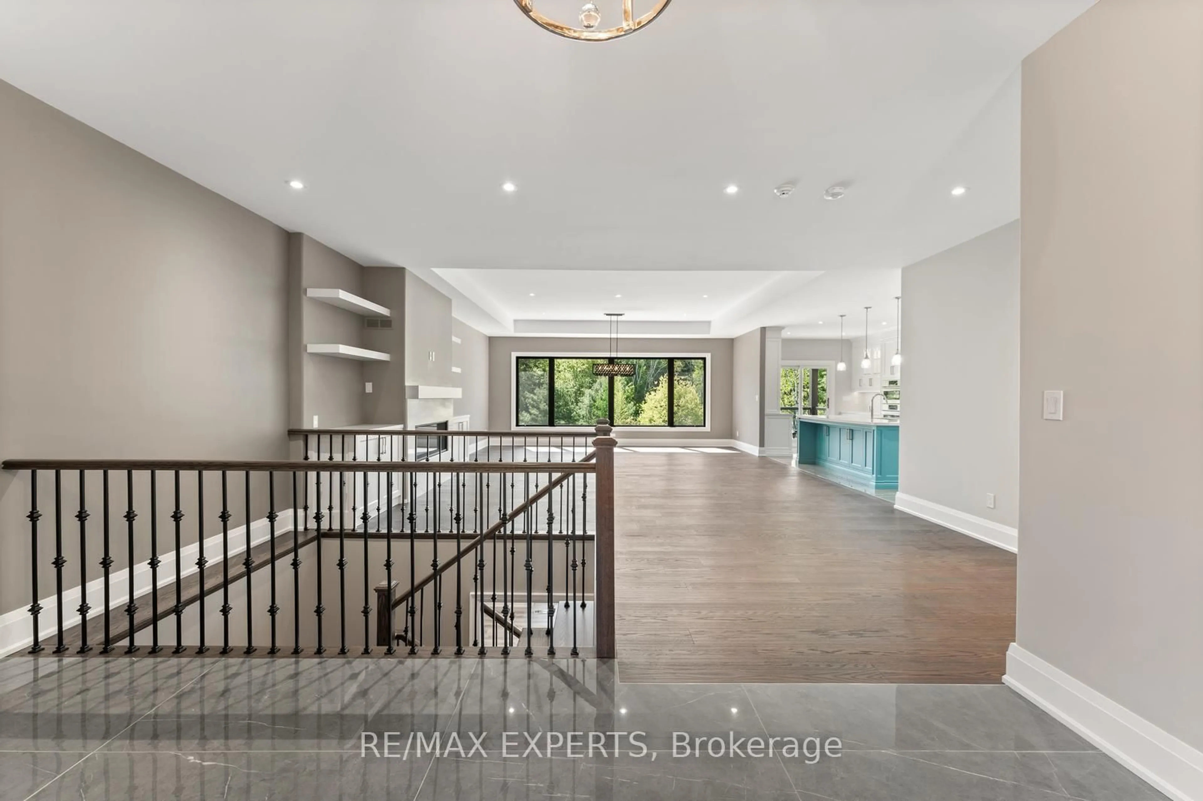 Unknown for 211 Pine Ave, Caledon Ontario L7E 3S7