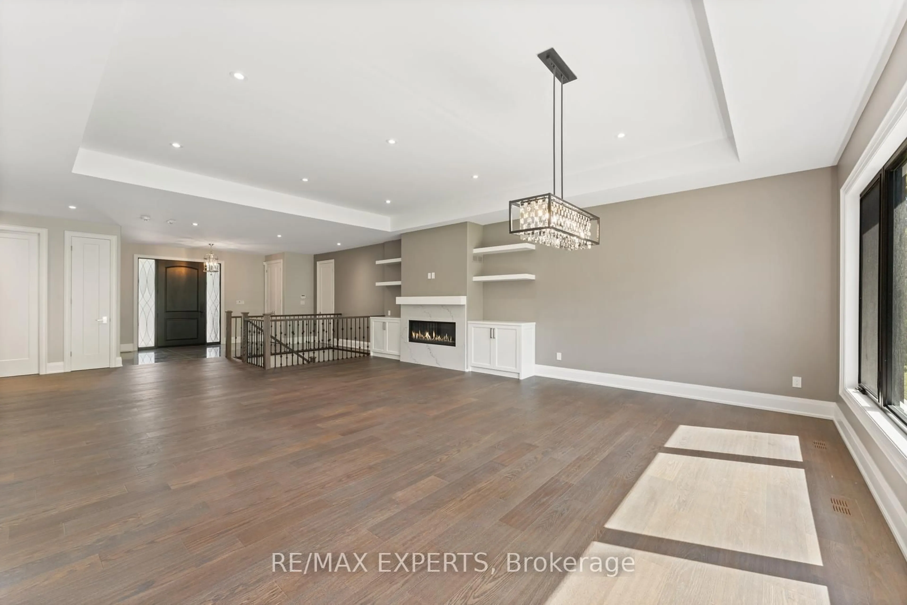 Unknown for 211 Pine Ave, Caledon Ontario L7E 3S7