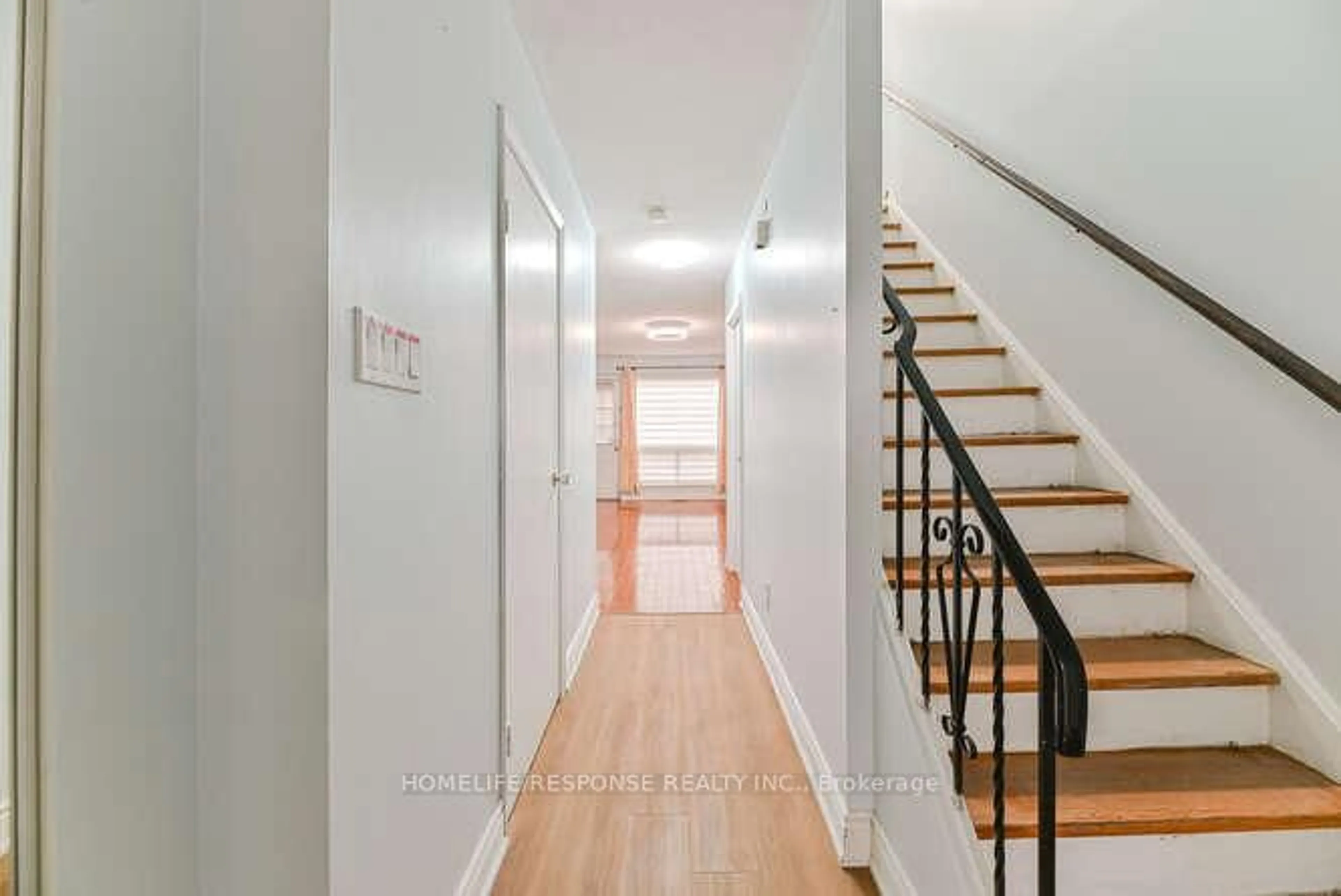 Unknown for 215 Mississauga Valley Blvd #14, Mississauga Ontario L5A 1Y7