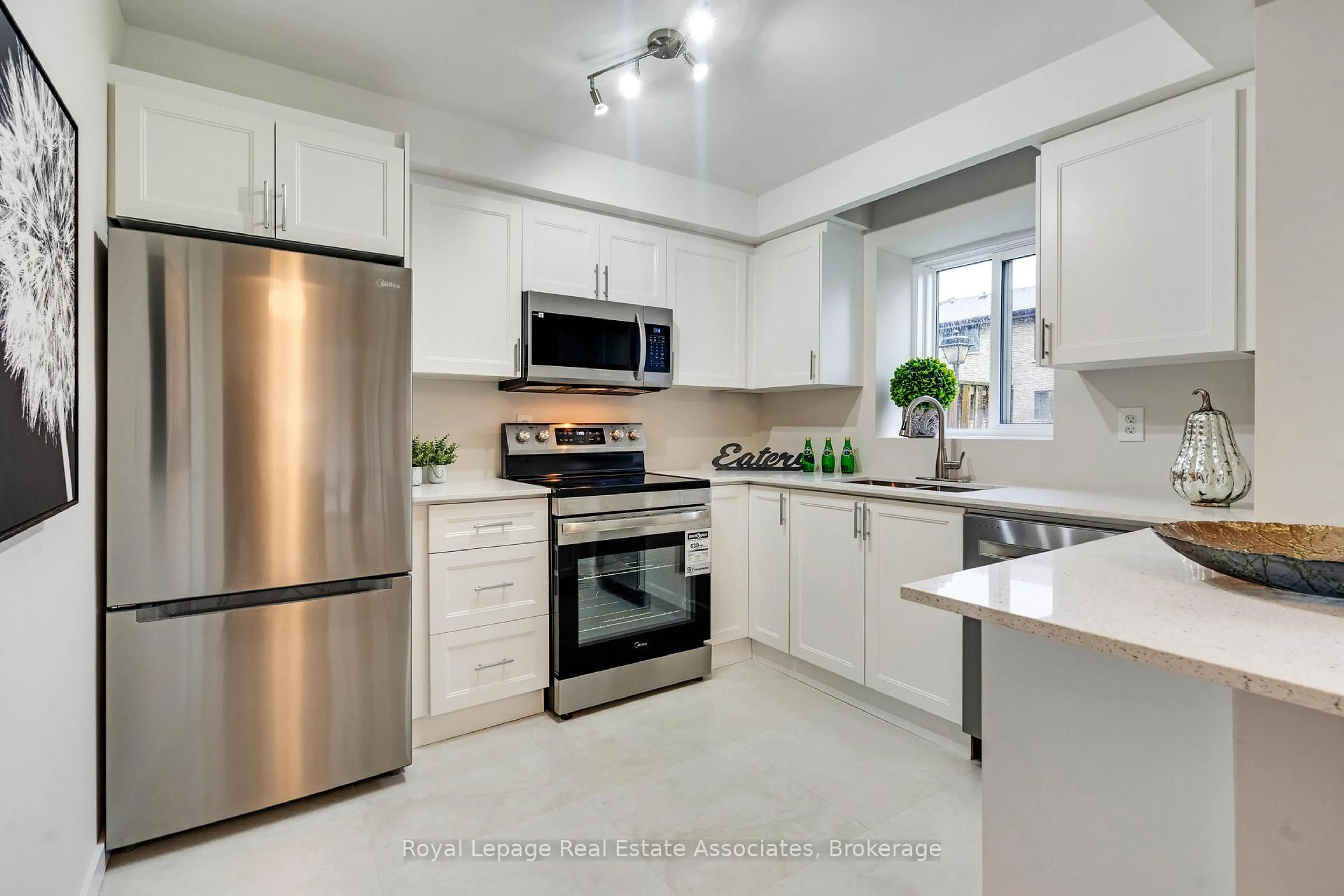 Unknown for 2605 Woodchester Dr #57, Mississauga Ontario L5K 2E3