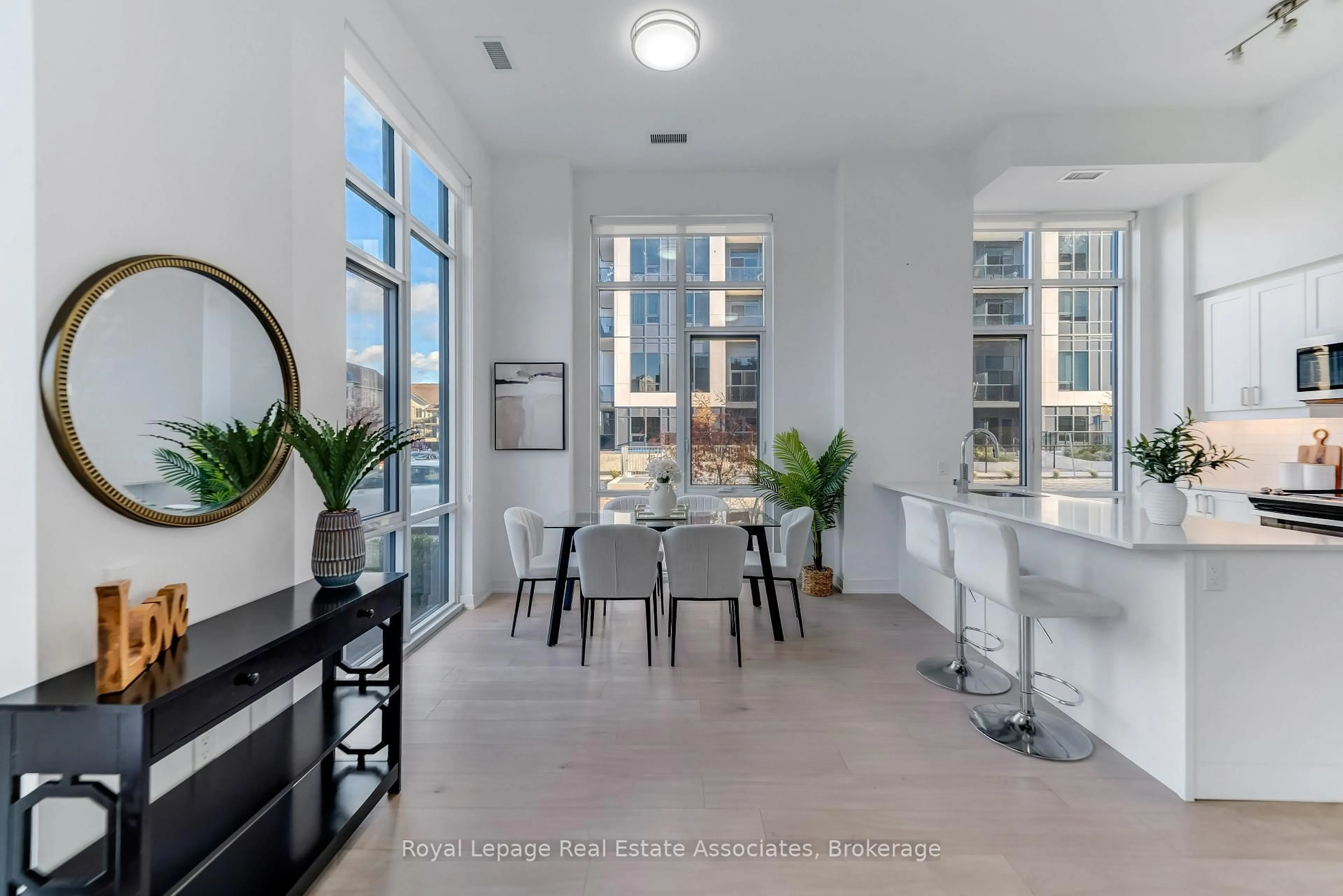 Unknown for 8 Nahani Way #124, Mississauga Ontario L4Z 0C6