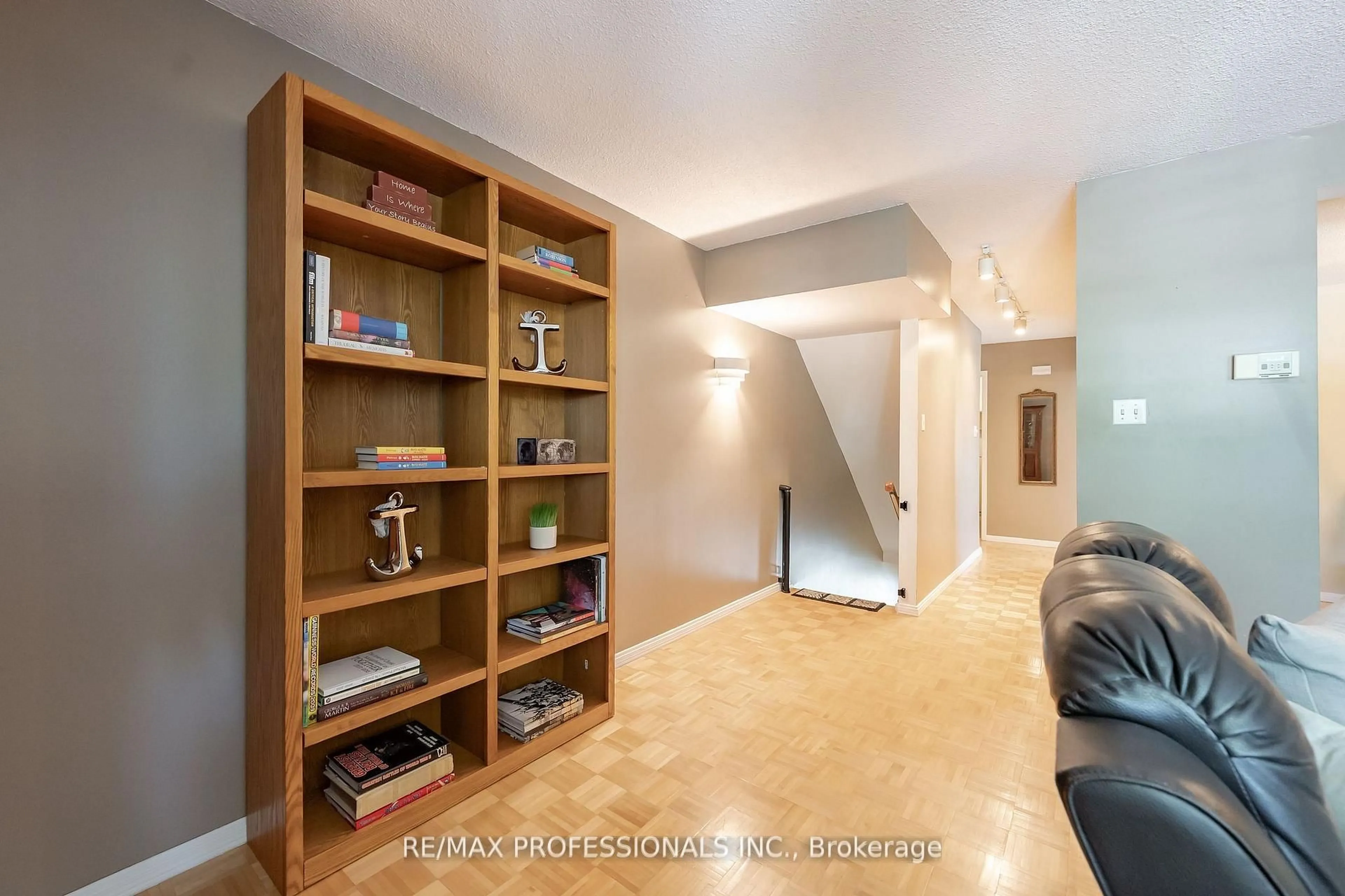 Unknown for 405 Hyacinthe Blvd #65, Mississauga Ontario L5A 3N1