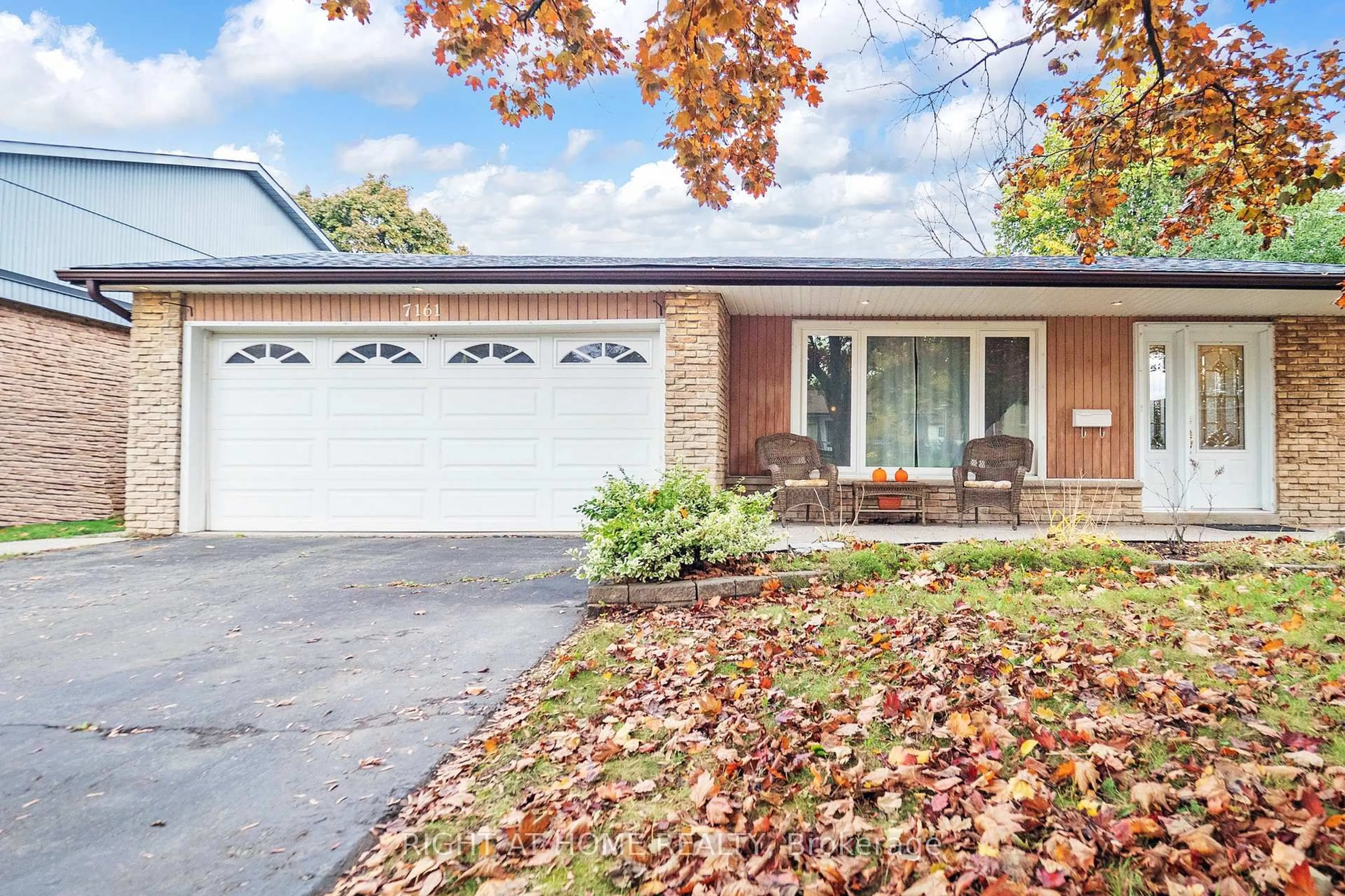 Home with brick exterior material, street for 7161 Tamar Rd, Mississauga Ontario L5N 1Y7