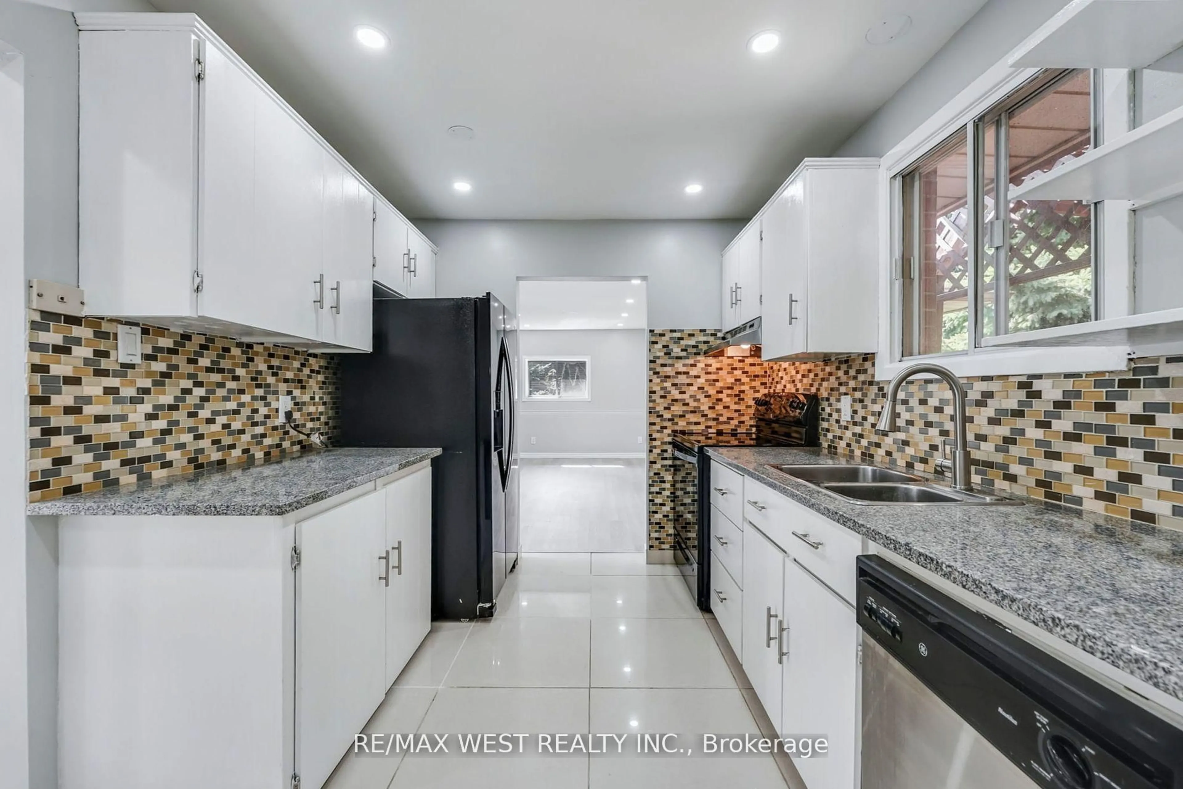 Unknown for 15 Lawrence Ave, Orangeville Ontario L9W 1S5