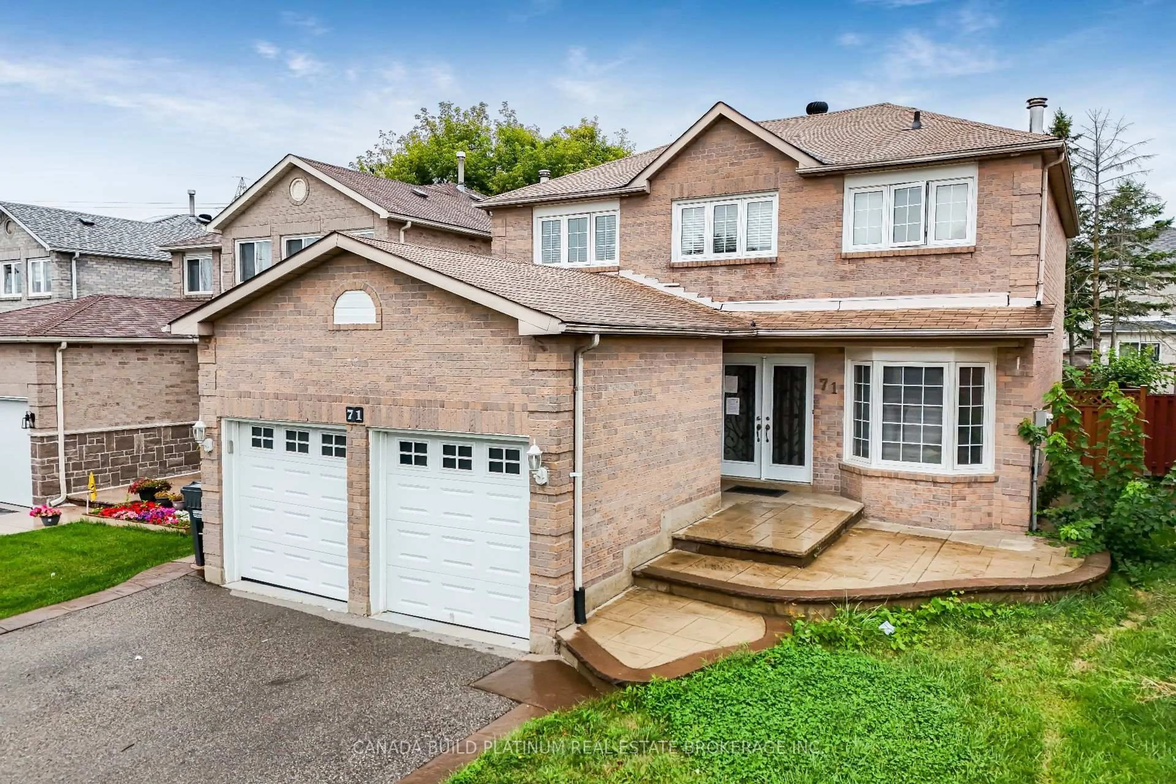 Home with brick exterior material, street for 71 Ravenswood Dr, Brampton Ontario L6Y 4A1